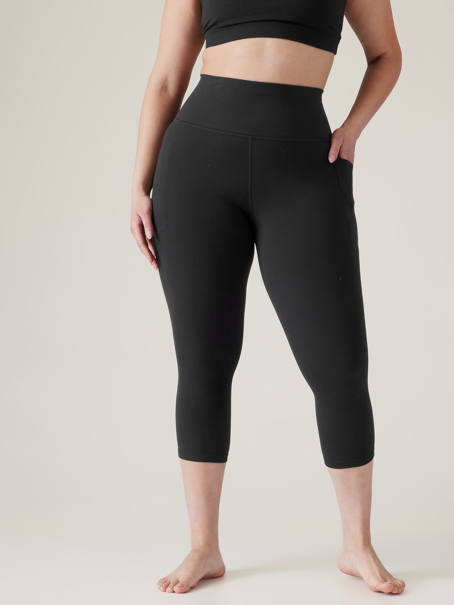 بنطال ساليوتيشن كابري بفتحة جيب مخفي