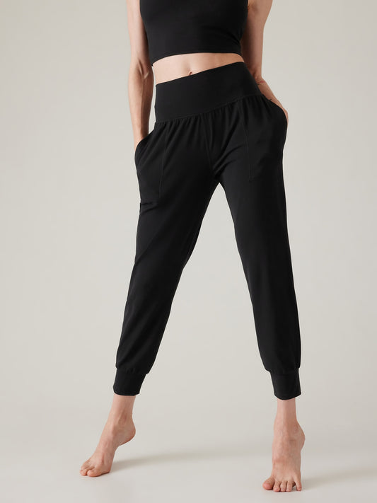 بنطال رياضي سالوتيشن