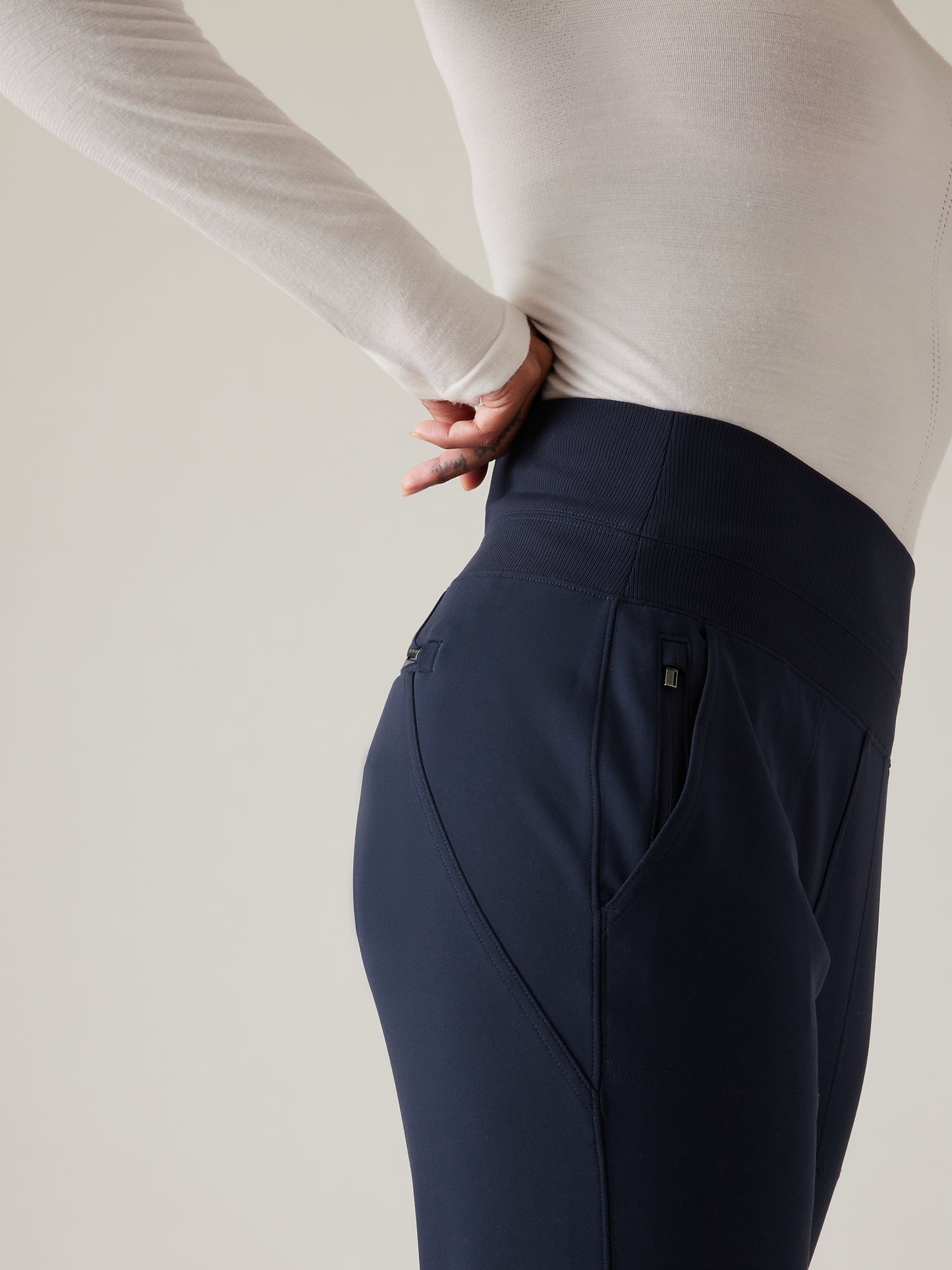 بنطال رياضي فينيسيا بخصر متوسط الارتفاع