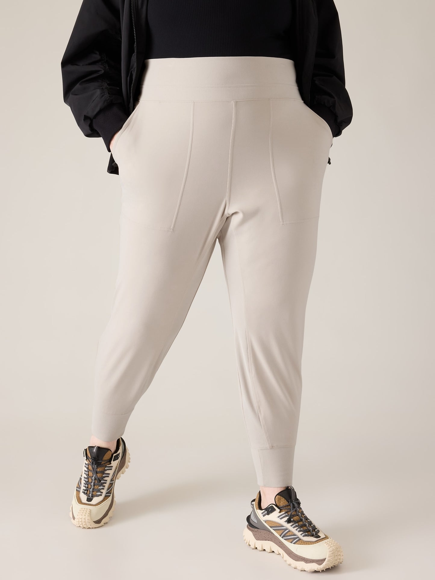 بنطال رياضي فينيسيا بخصر متوسط الارتفاع