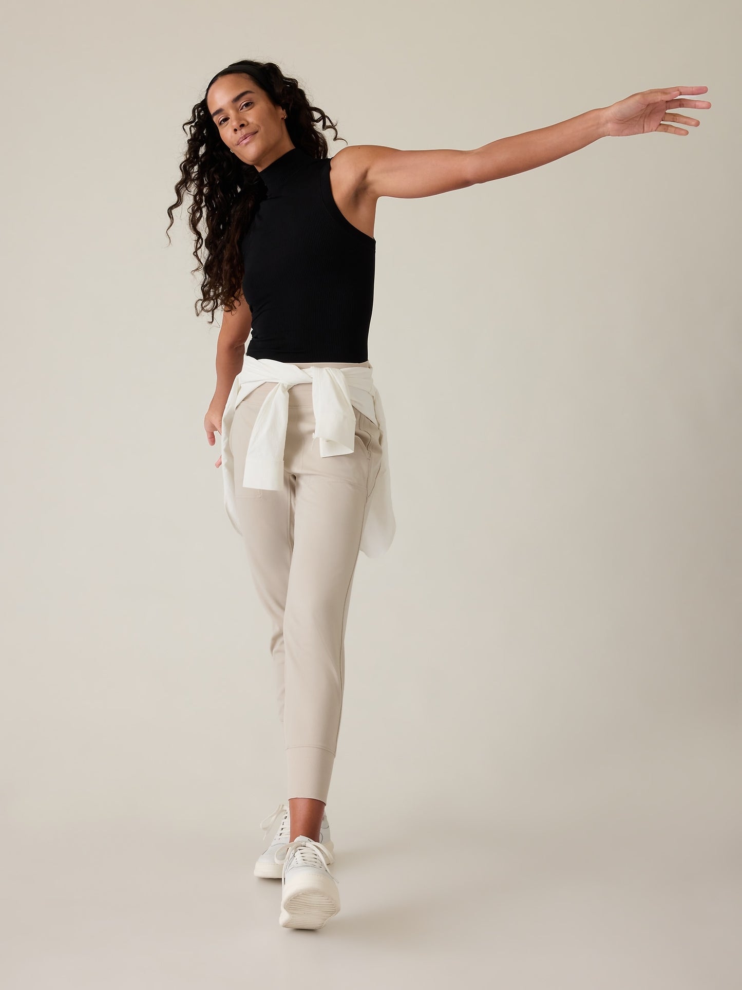 بنطال رياضي فينيسيا بخصر متوسط الارتفاع