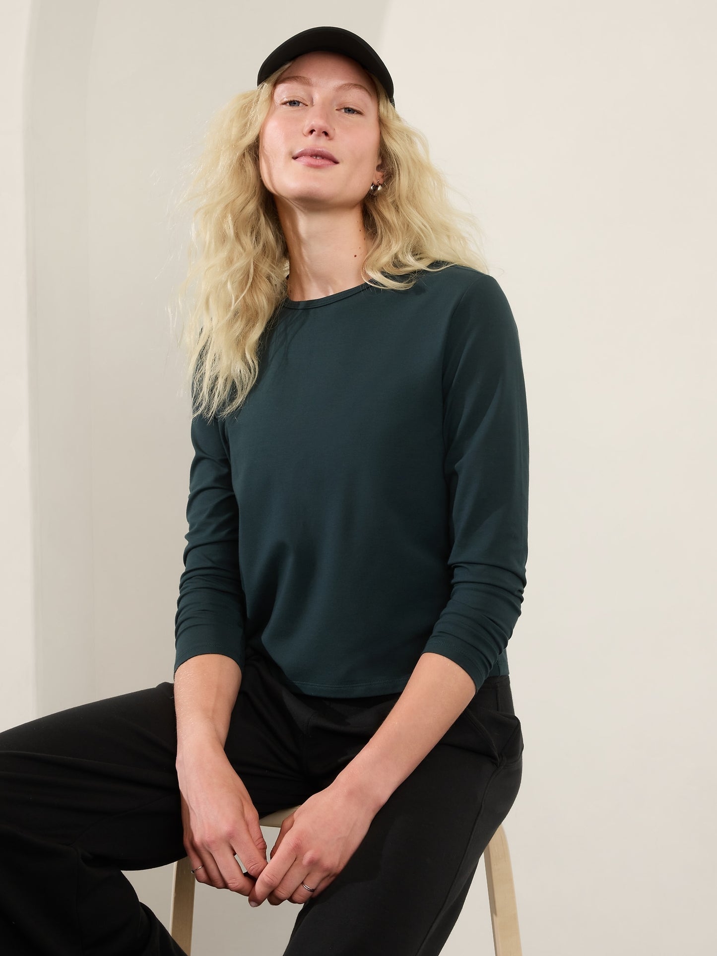 بلوزة اسينشال