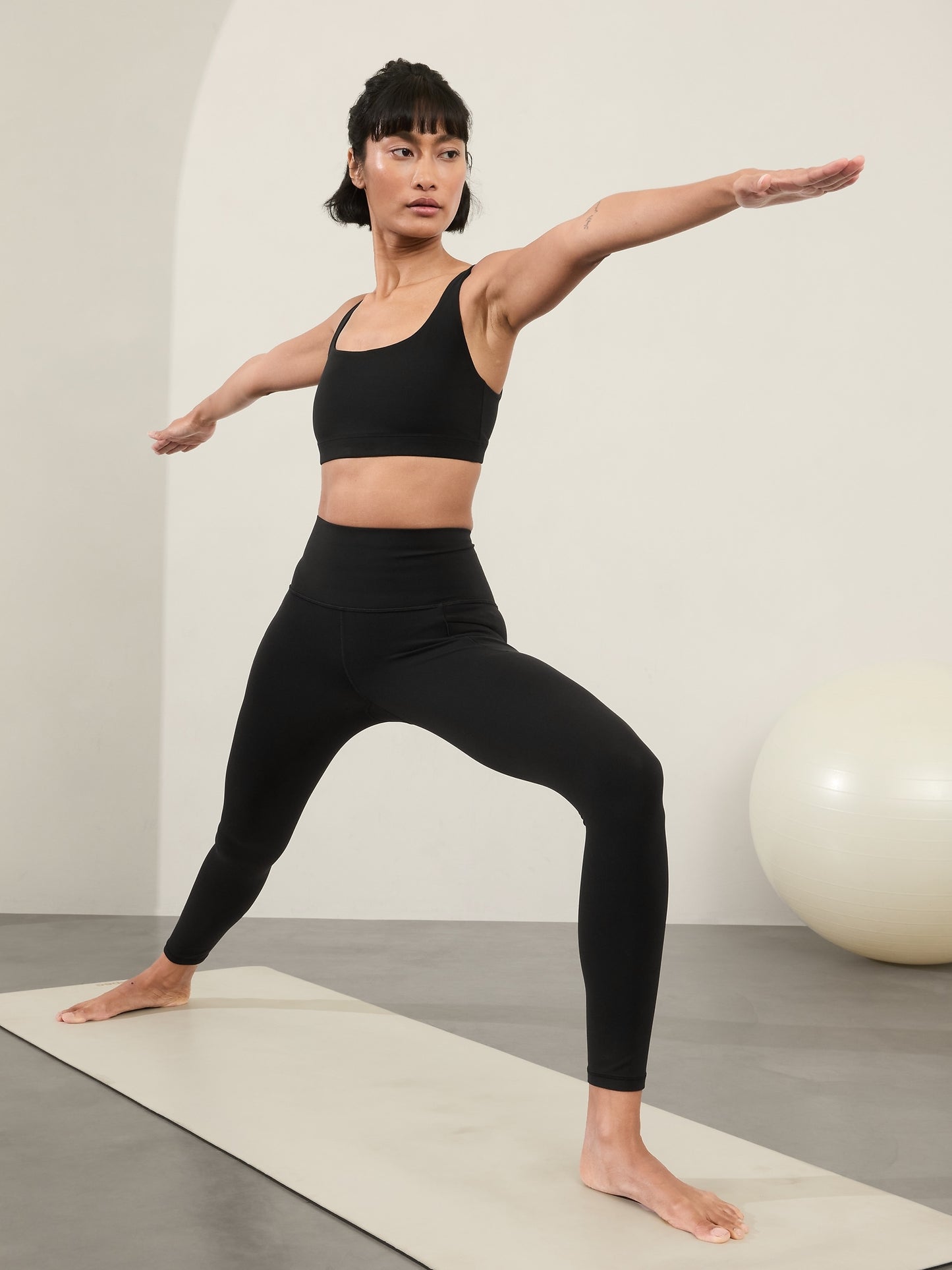 ليجنز ساليوتيشن مخروطي بخصر مرتفع وفتحة جيب مخفية