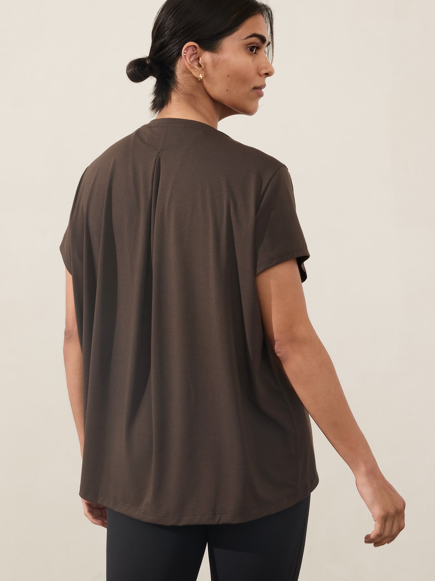 تي شيرت ويز إيز