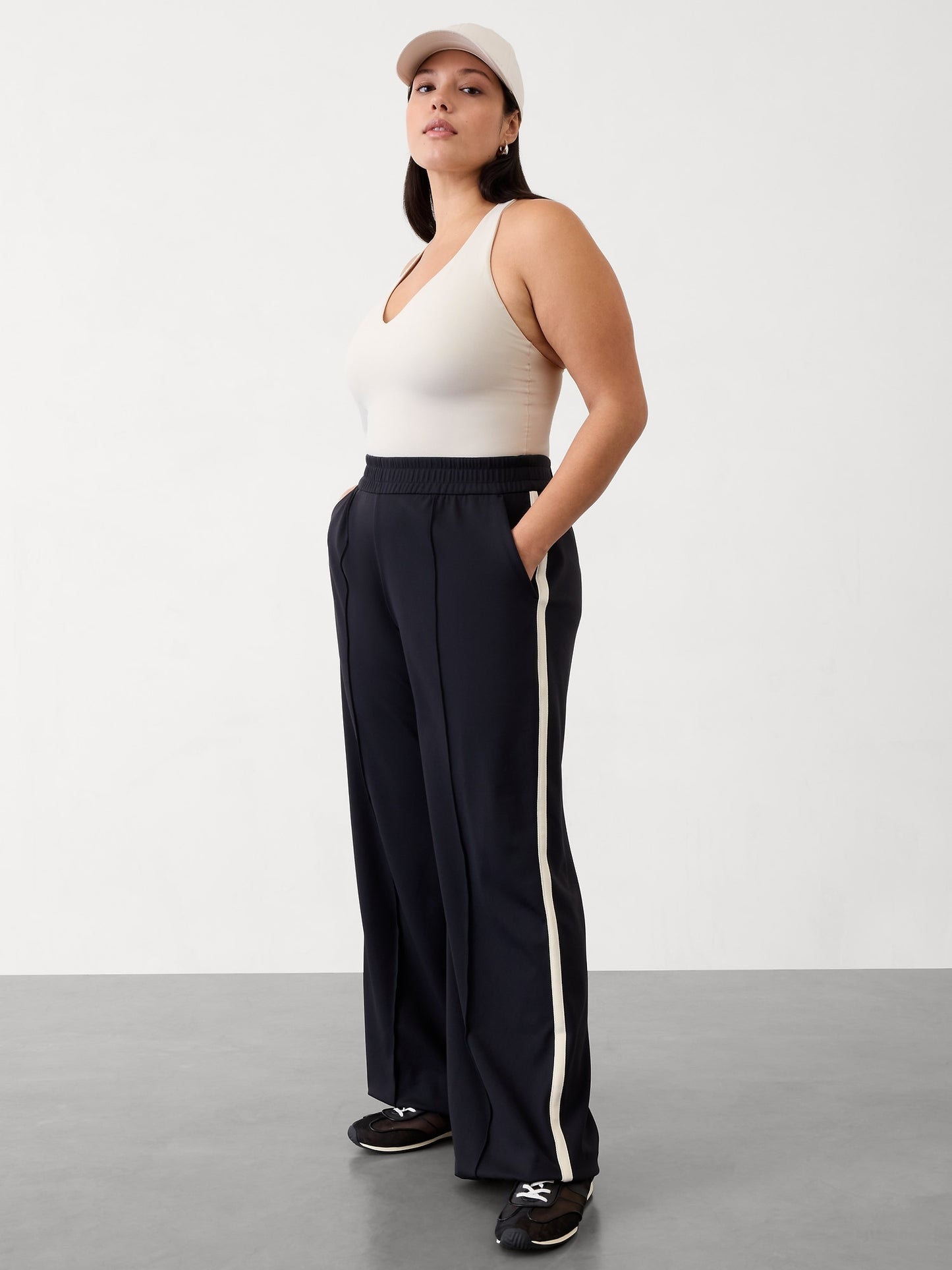 Finish Line Mid Rise Track Pant