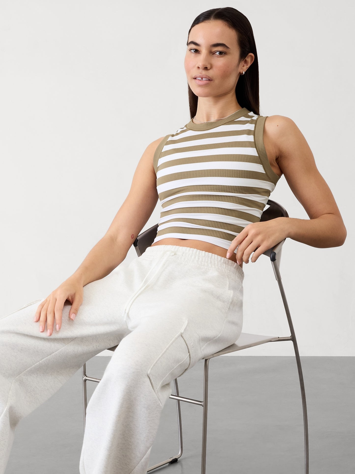 بلوزة رينيو ماسيل بدون أكمام وبدون درزات