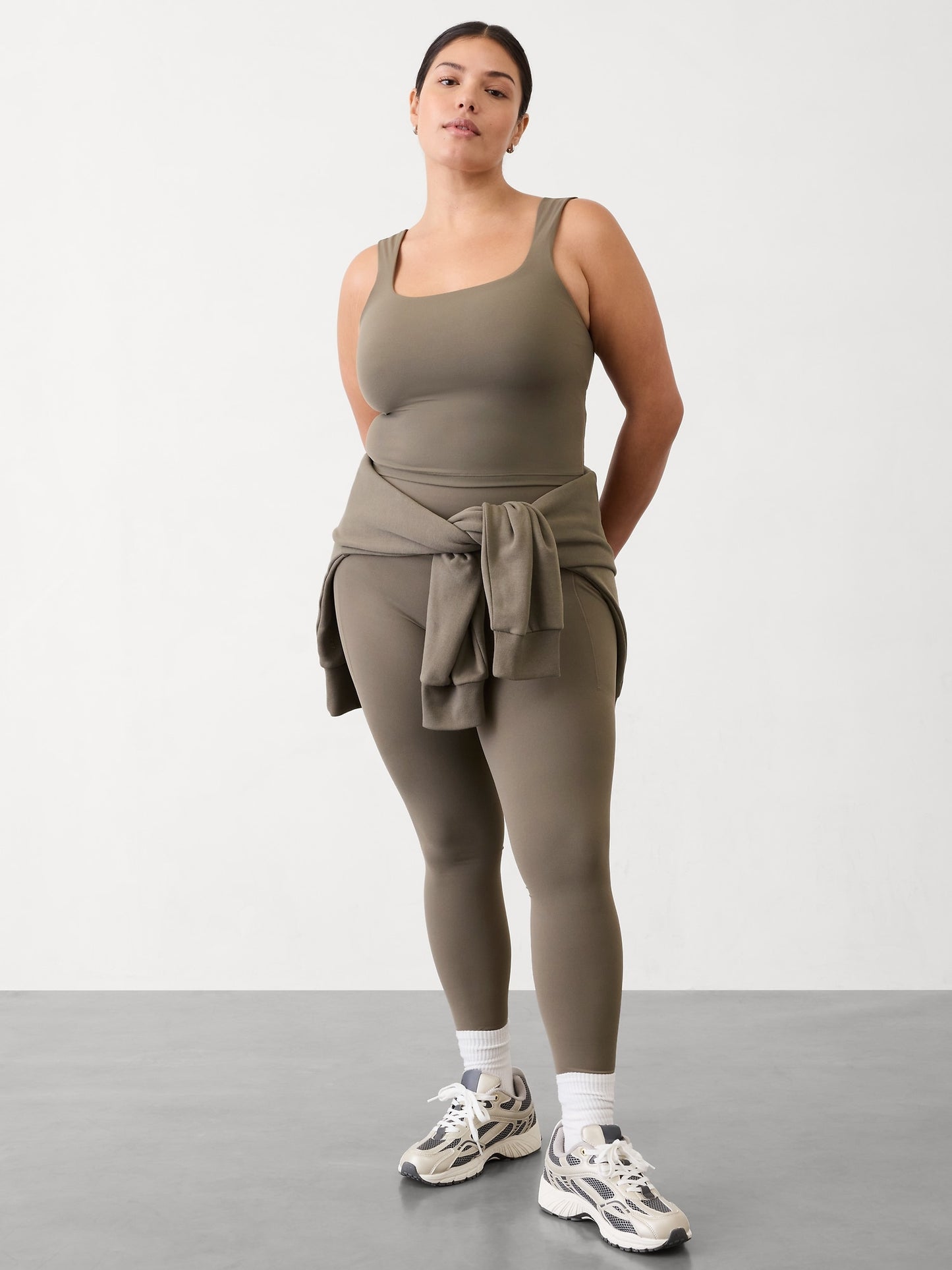 Transcend Square Neck Crop Bra D-DD