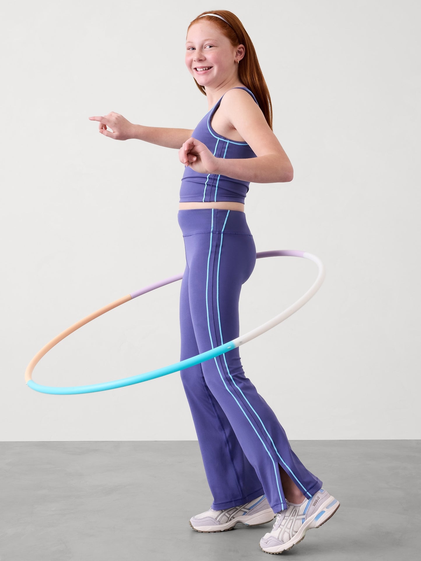 بنطال أثليتا جيرل شيت شات سبليت بخصر مرتفع وقصّة ساق واسعة