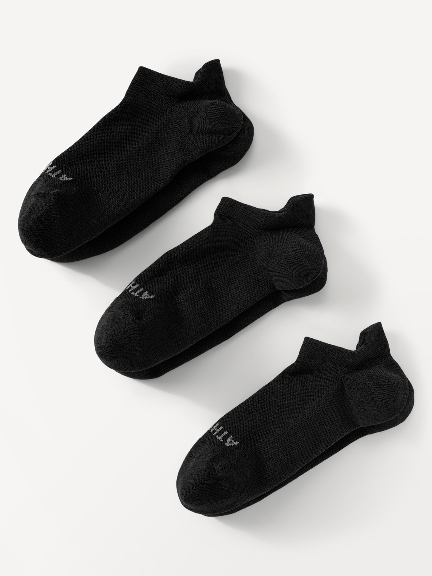 جوارب أثليتا هاي بيرفورمانس للكاحل - عبوة 3 قطع