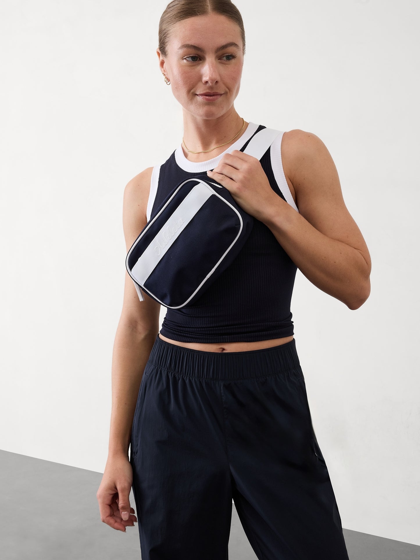 كل شيء عن حقيبة الحزام القماشية الكبيرة