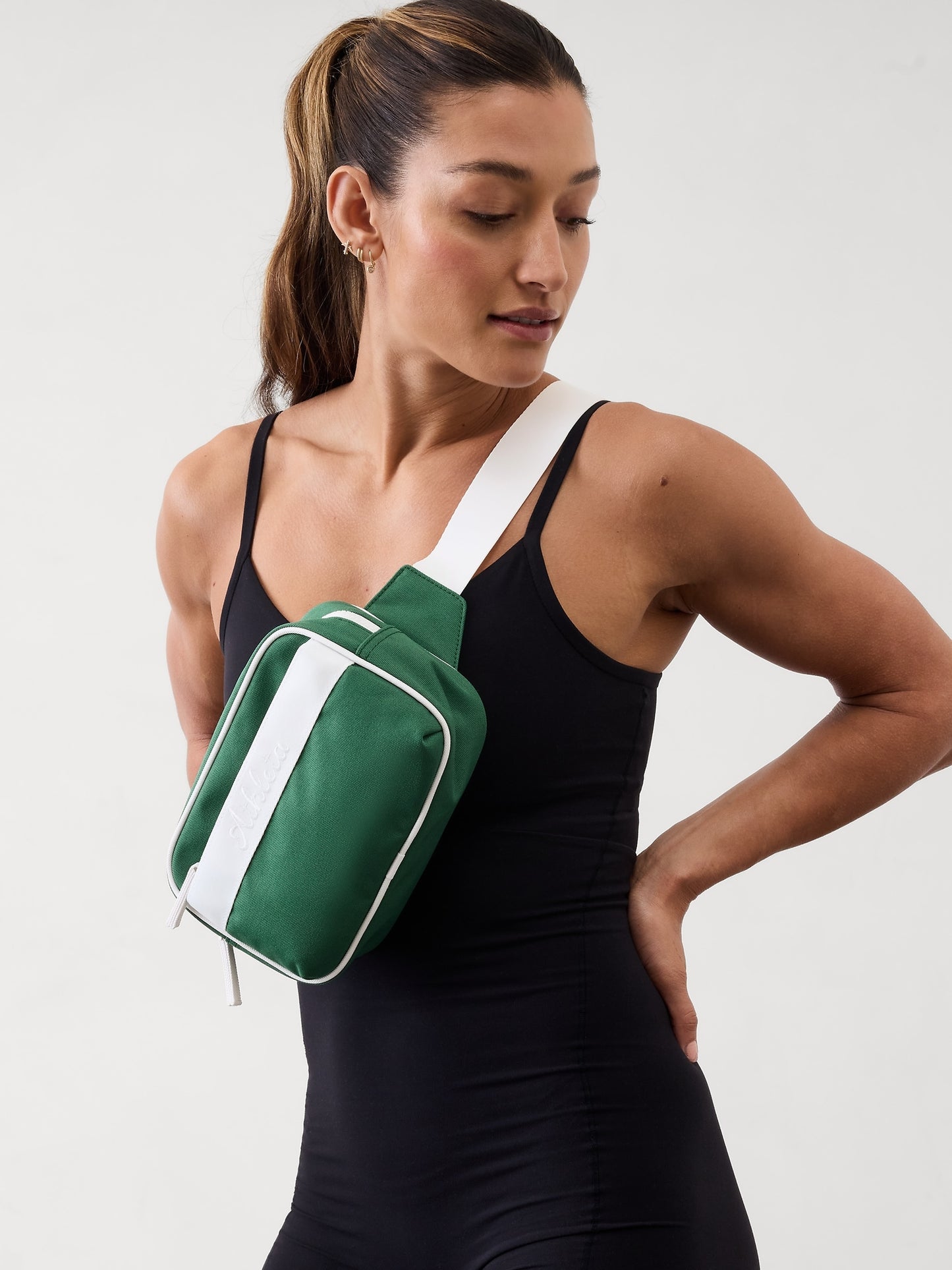 كل شيء عن حقيبة الحزام القماشية الكبيرة