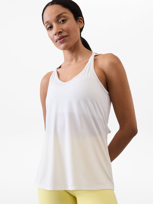 بلوزة ويز ايز بدون أكمام وبحمالات