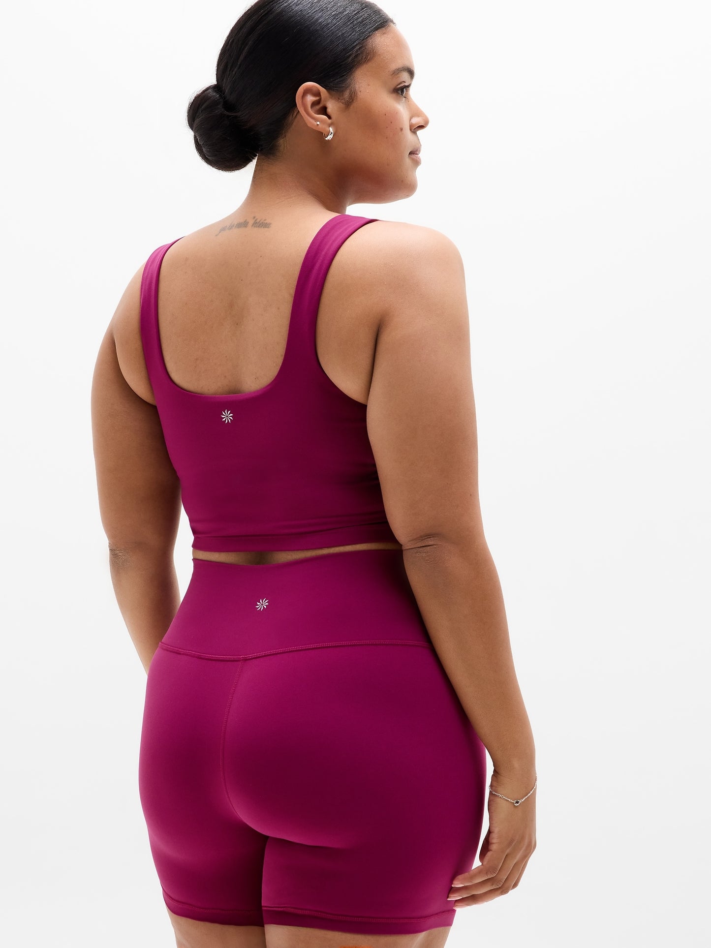 Transcend Square Neck Crop Sports Bra D-DD