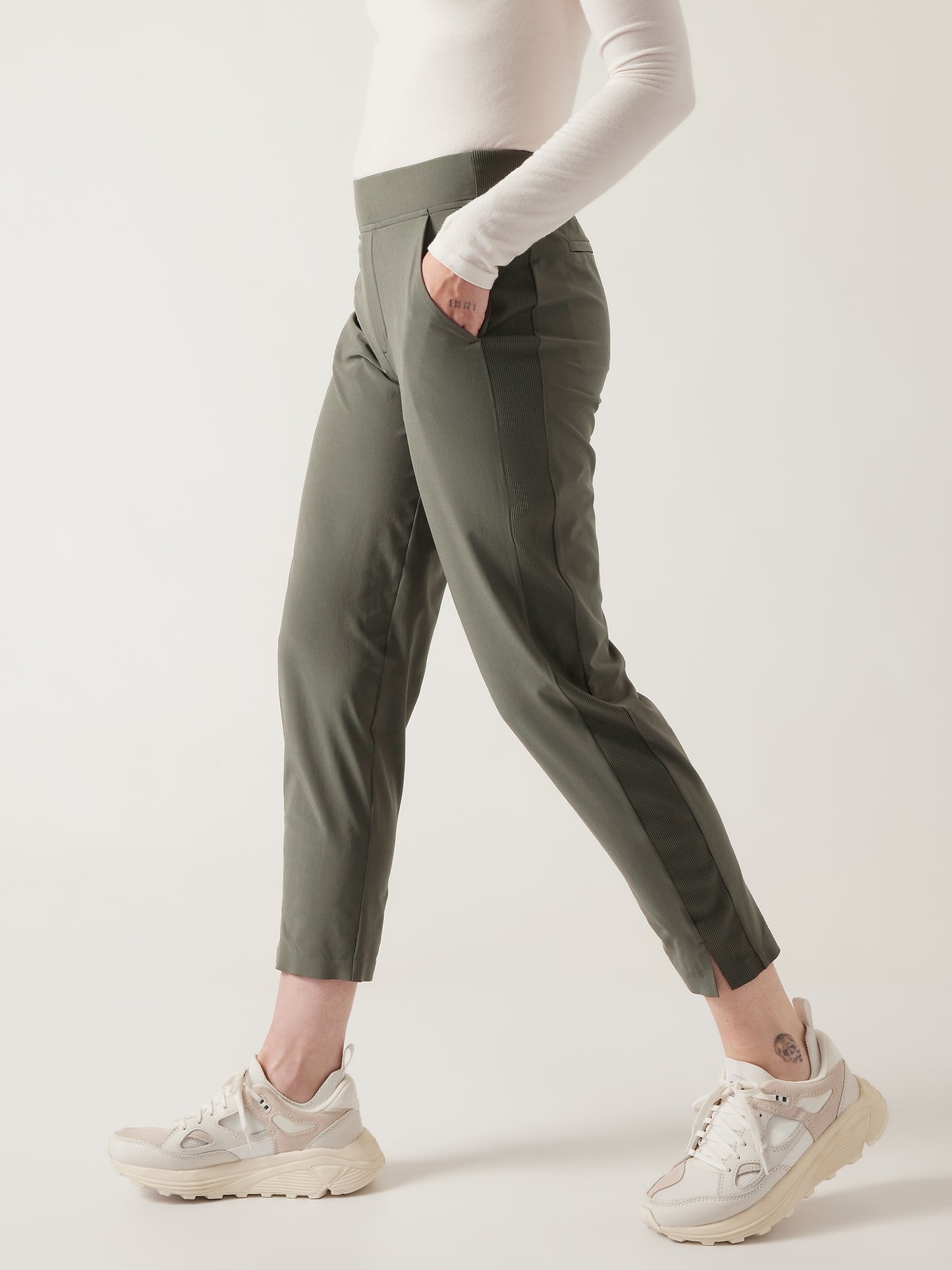 Brooklyn Mid Rise Ankle Pant