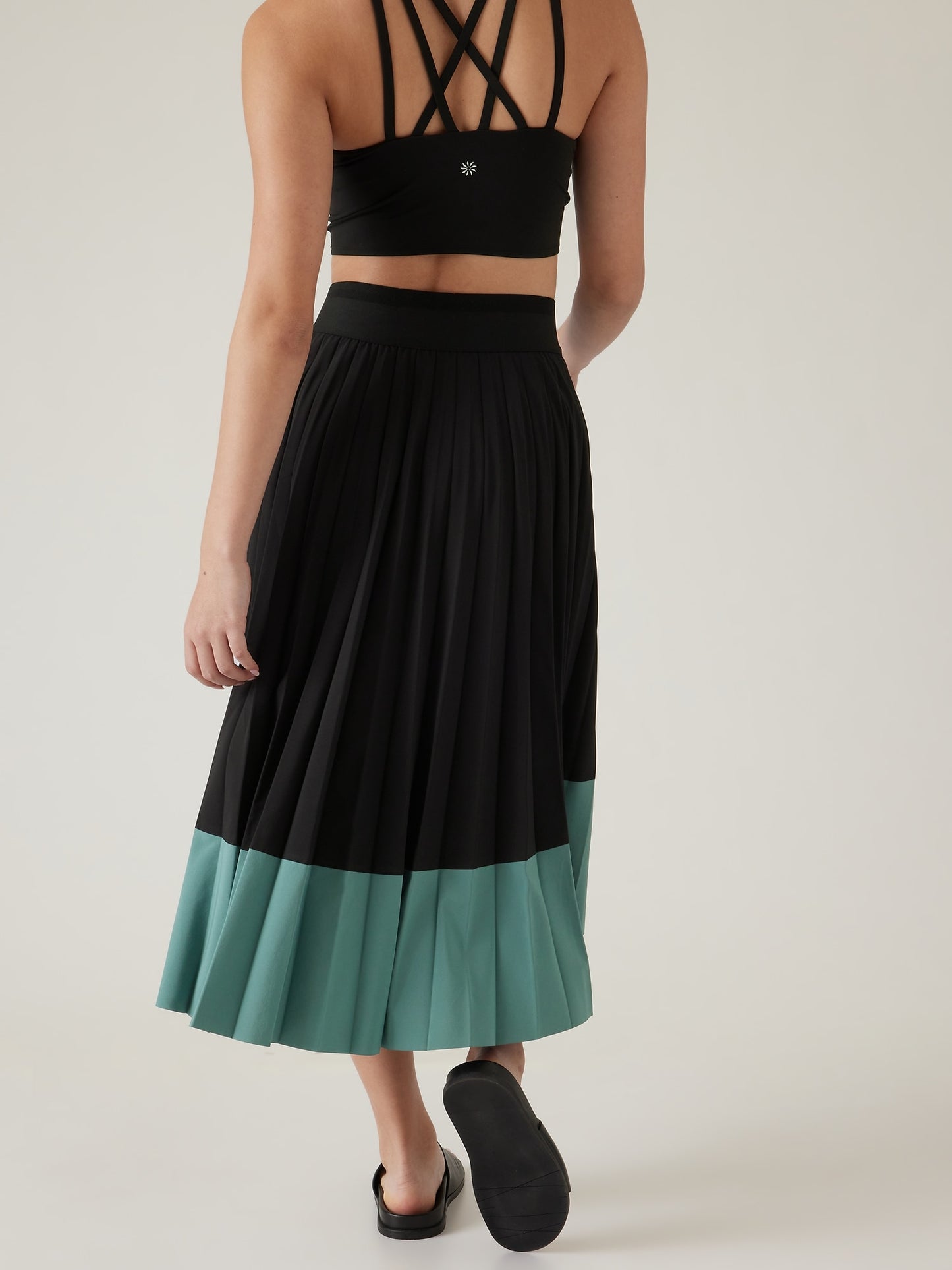 Swing Forward Pleated Skirt