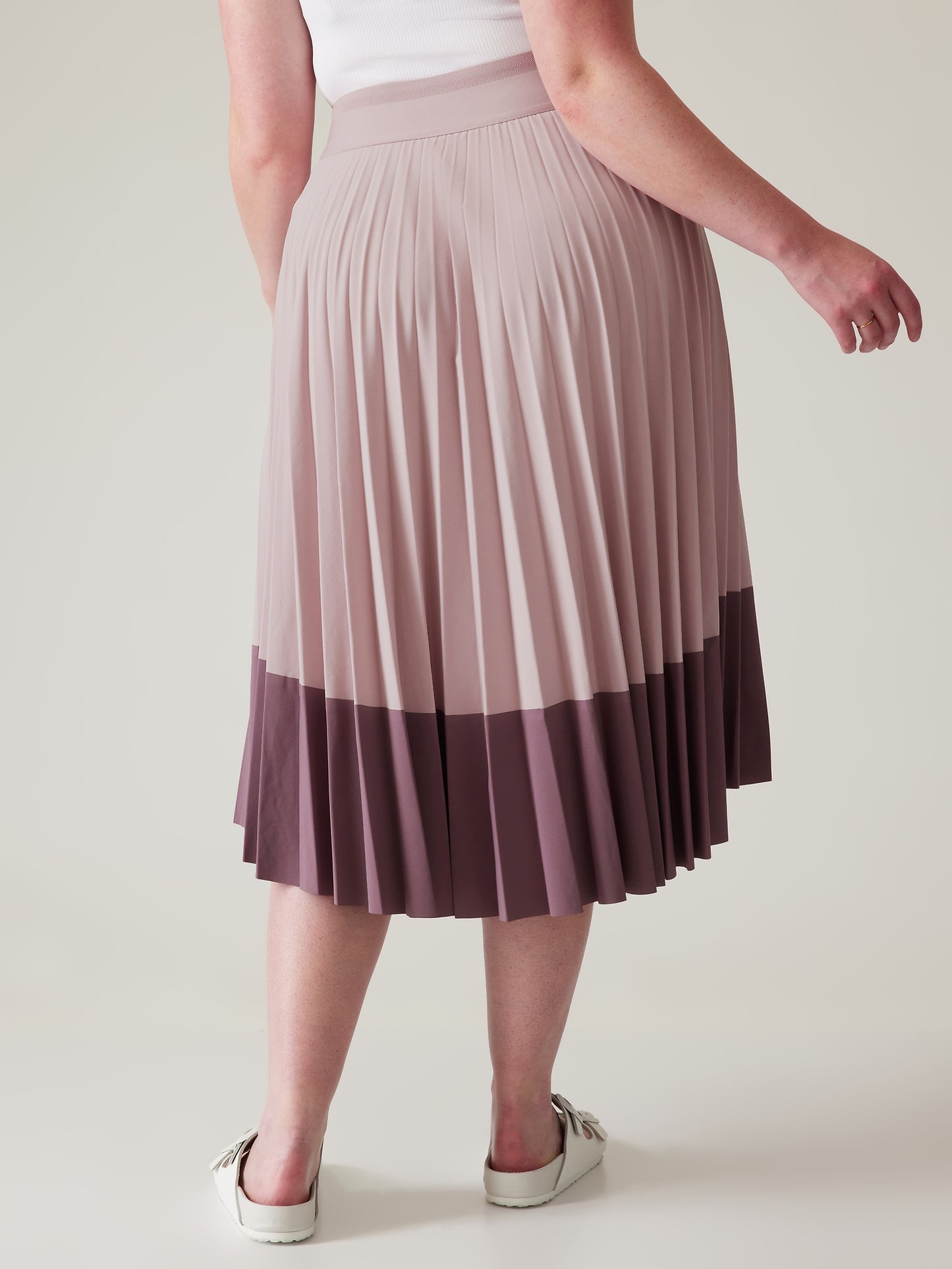 Swing Forward Pleated Skirt