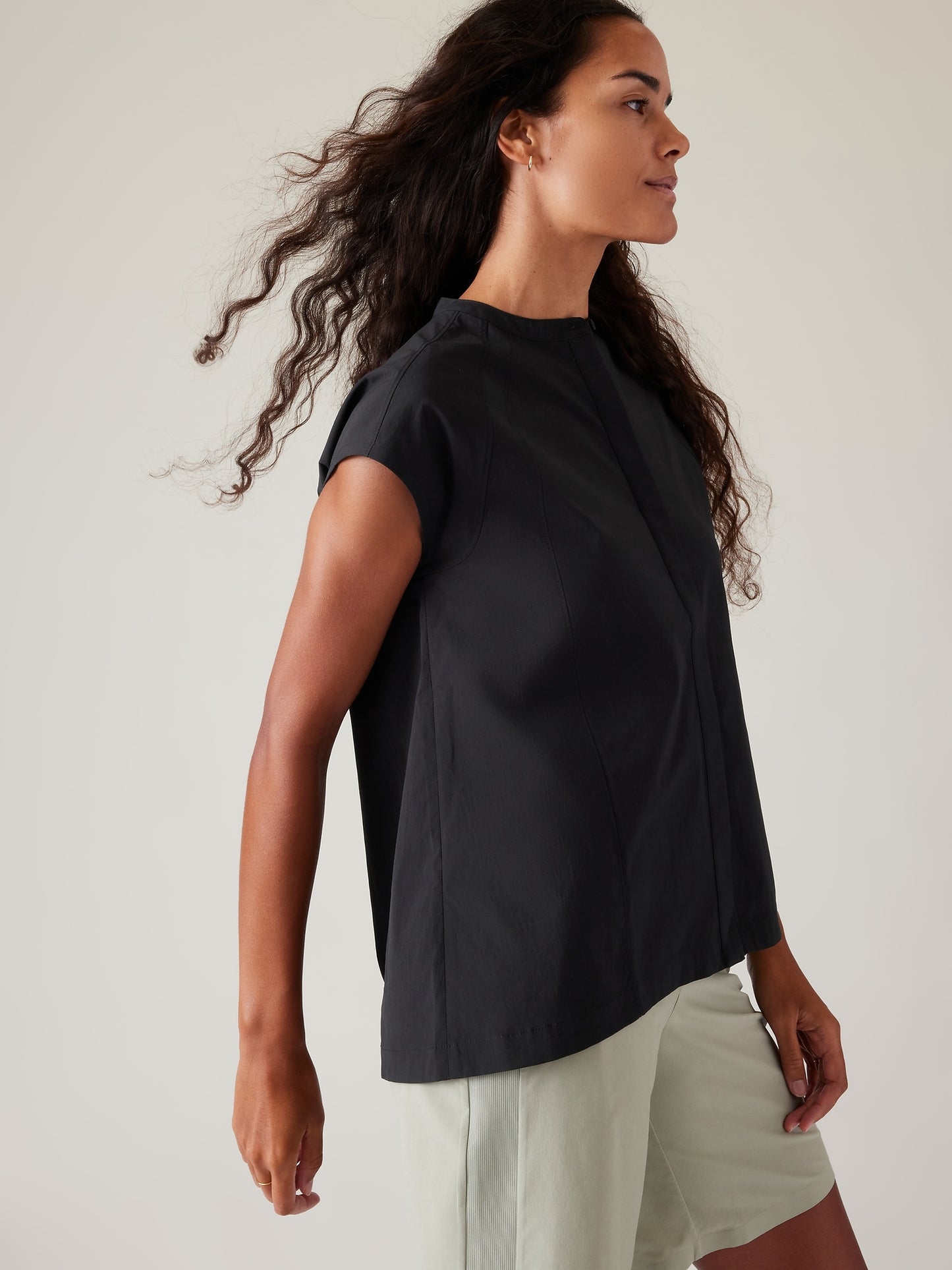 Performance Poplin Popover