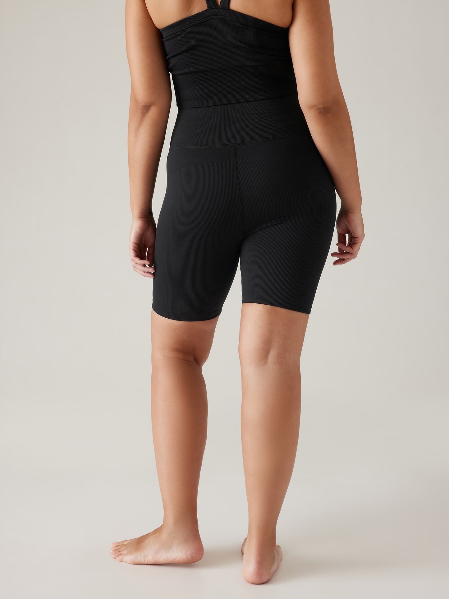 Aurora Seamless 7" Short