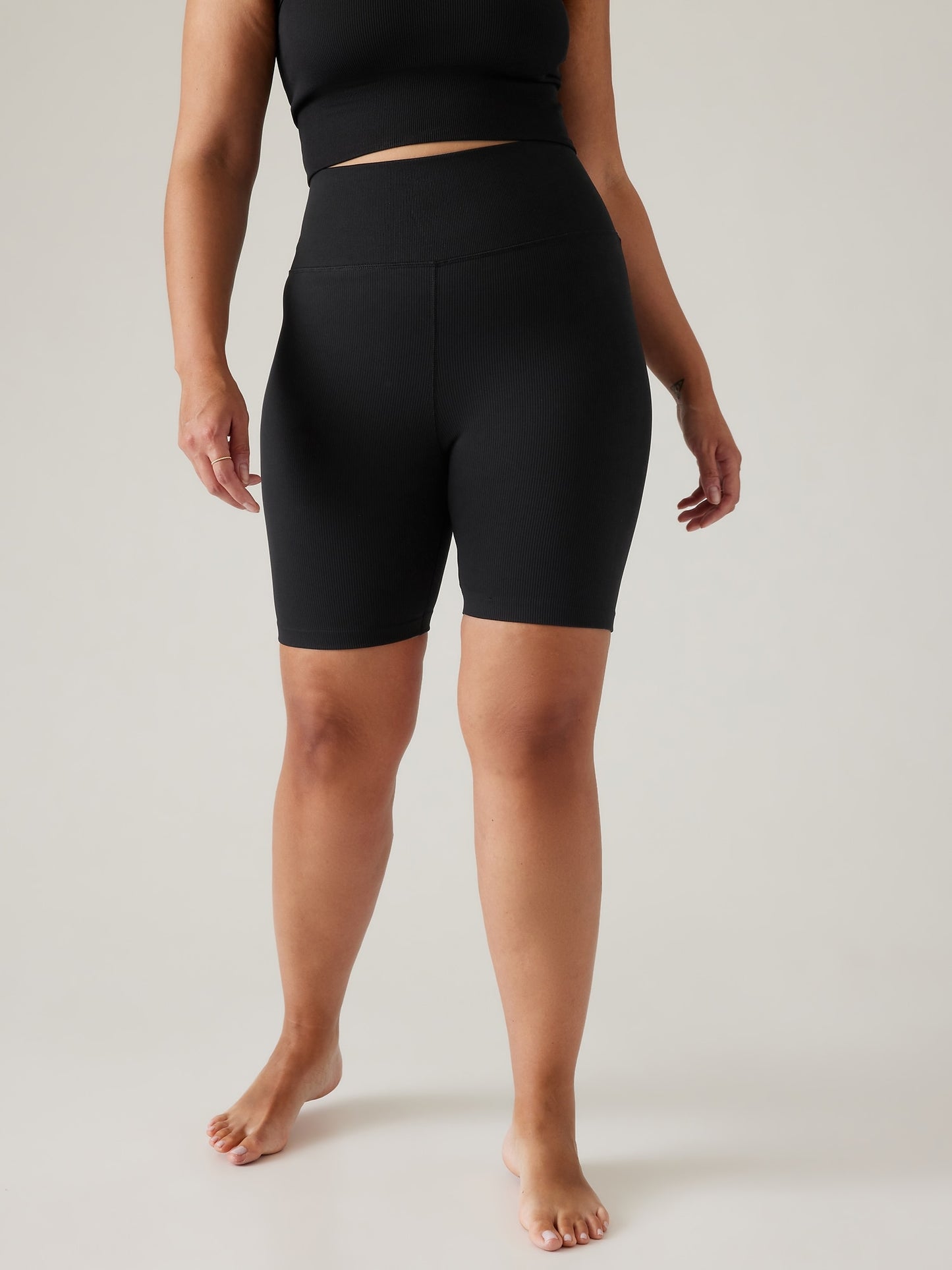 Aurora Seamless 7" Short