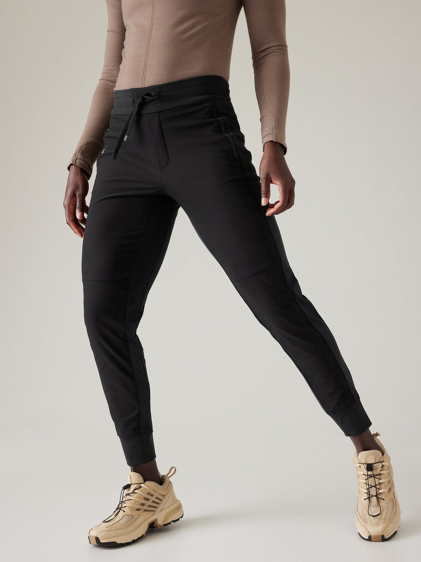 Headlands Hybrid Mid Rise Jogger