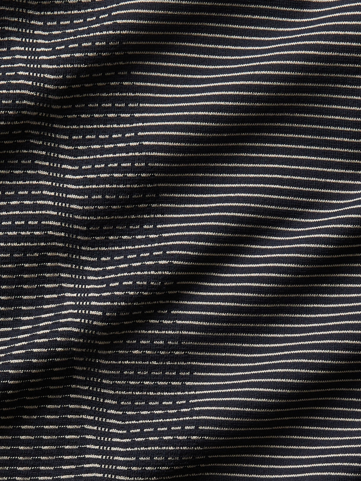 قميص مومنتوم سترايب بدون درزات