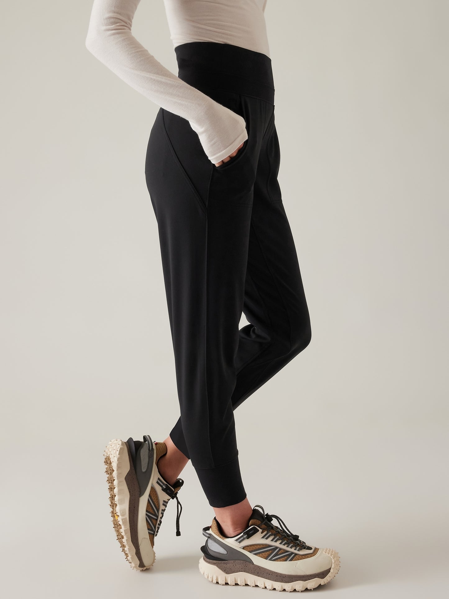 Venice Mid Rise Jogger