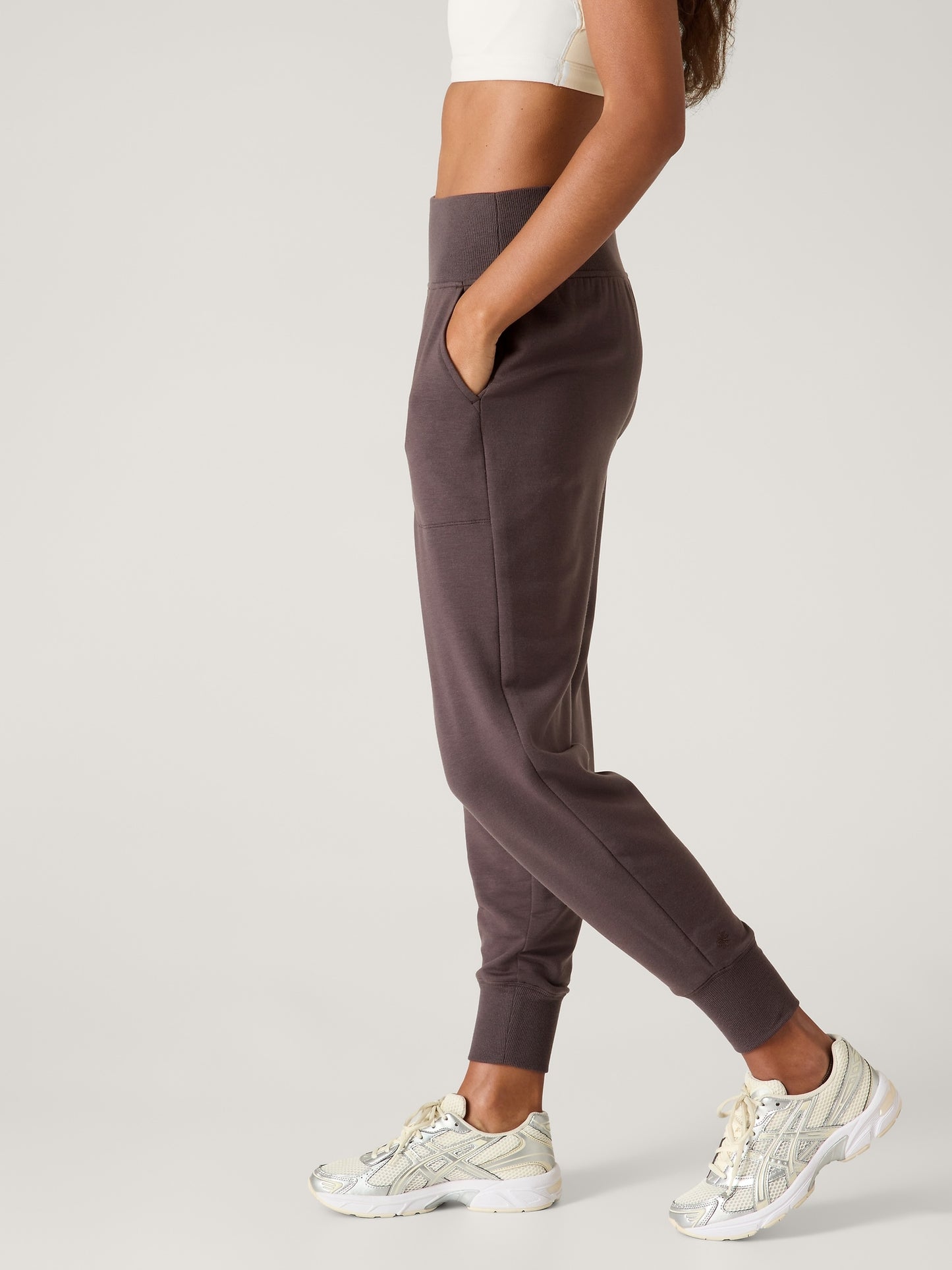 Coaster Luxe Jogger