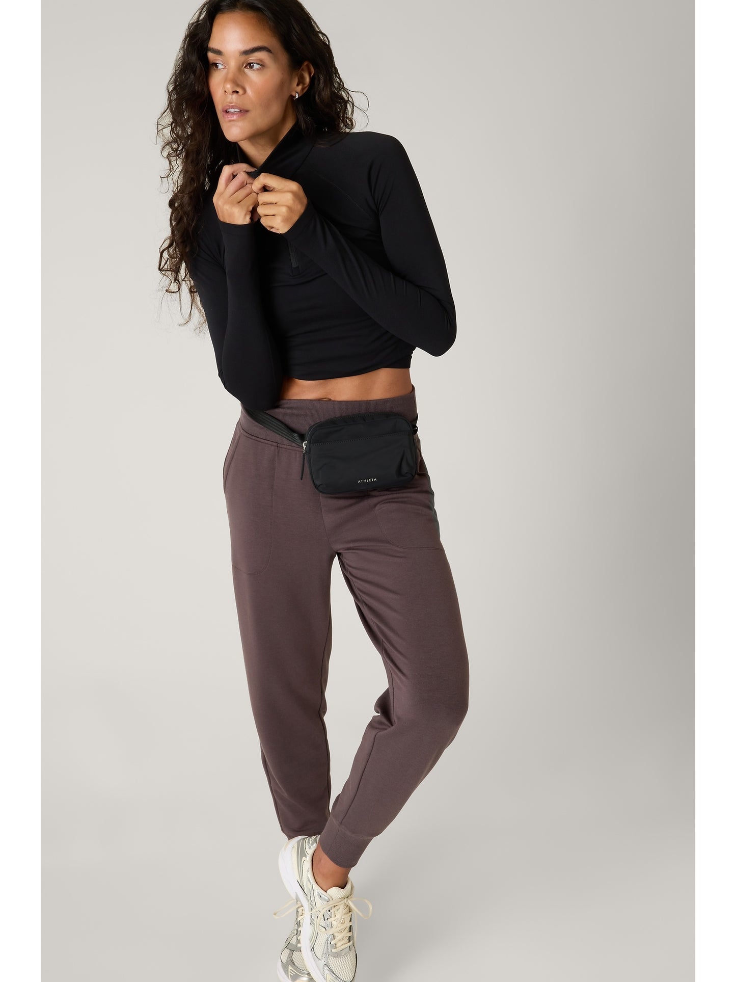 Coaster Luxe Jogger