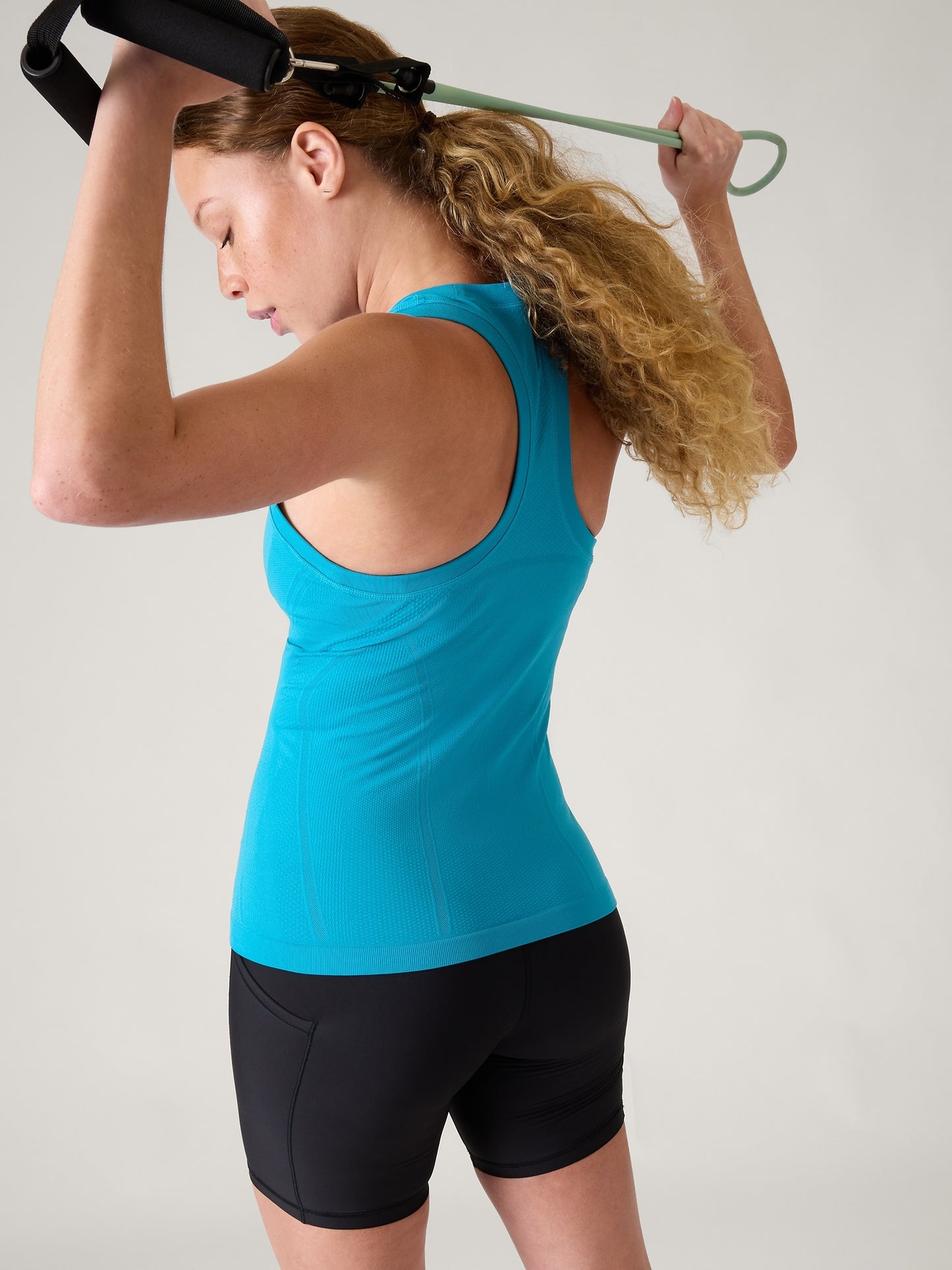 Momentum Seamless Tank