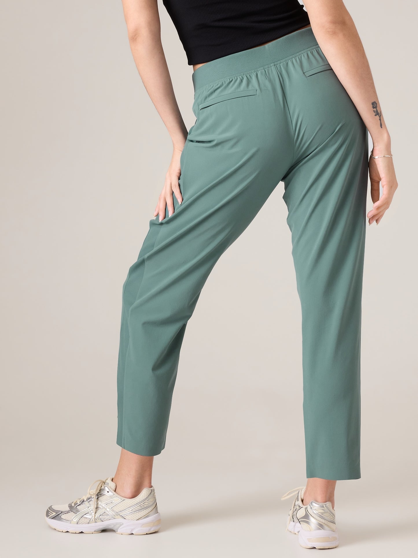 Brooklyn Mid Rise Ankle Pant