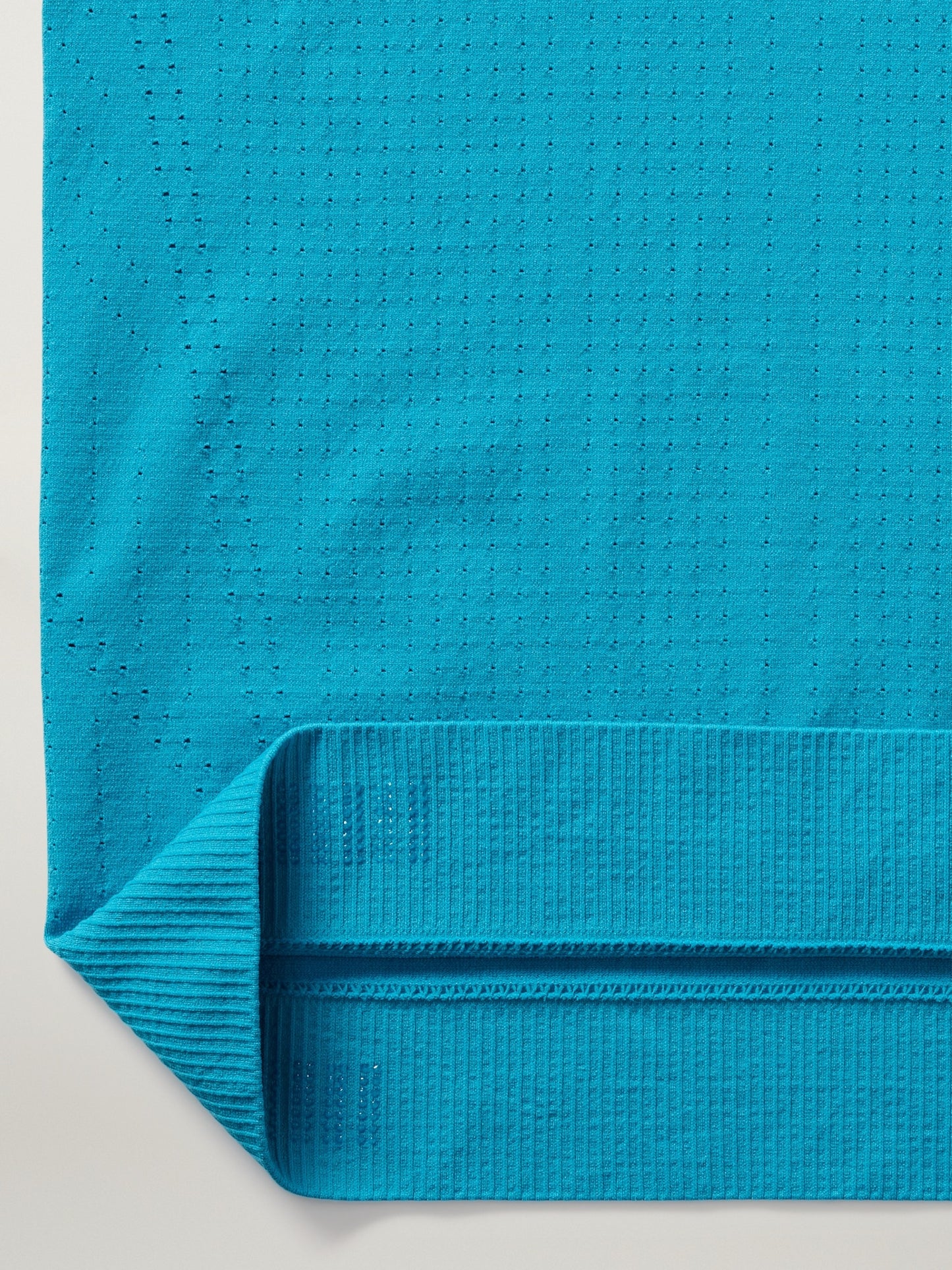 دبابة بدون درزات متحركة