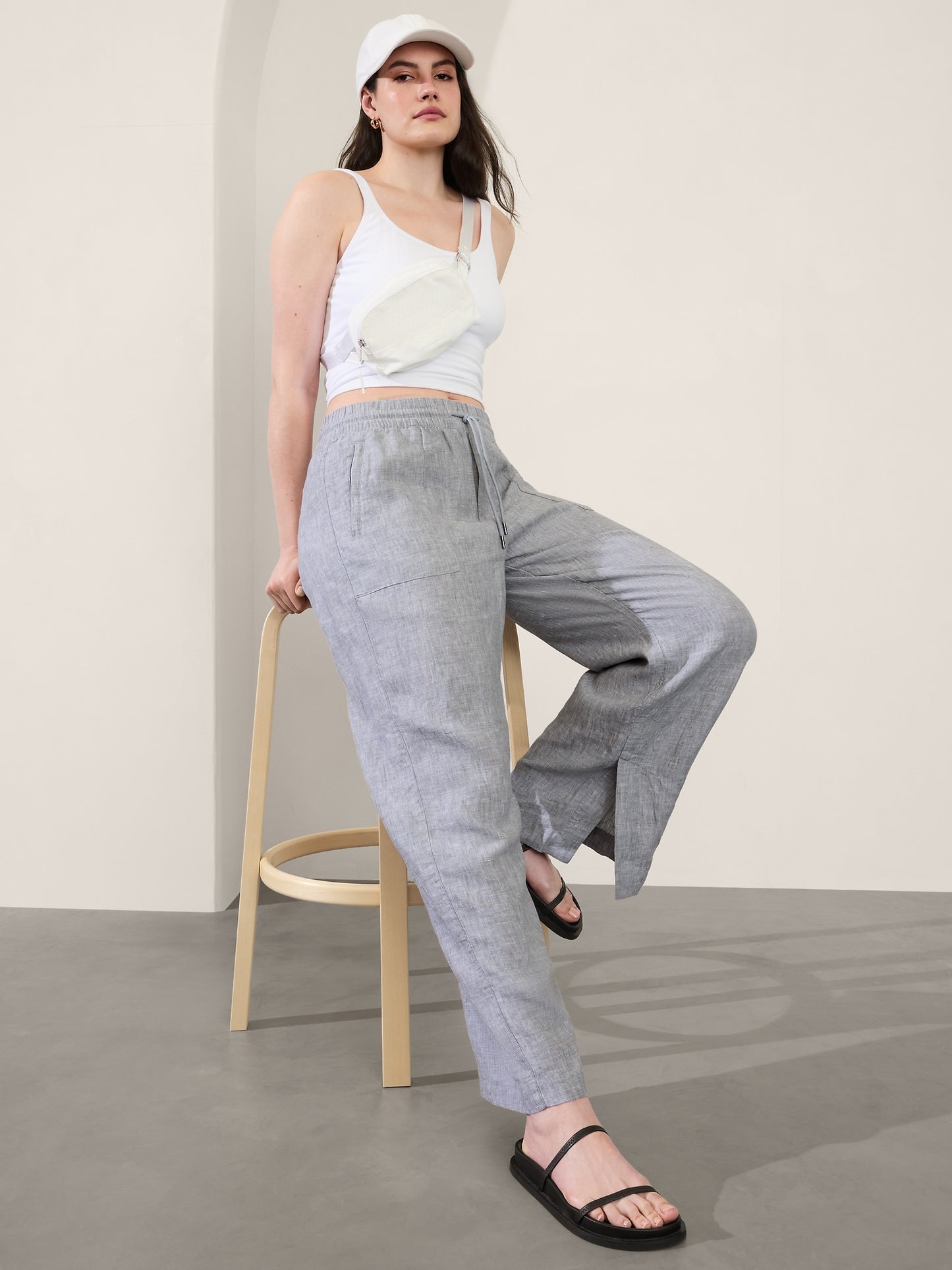 Retreat Linen Mid Rise Wide Leg Pant