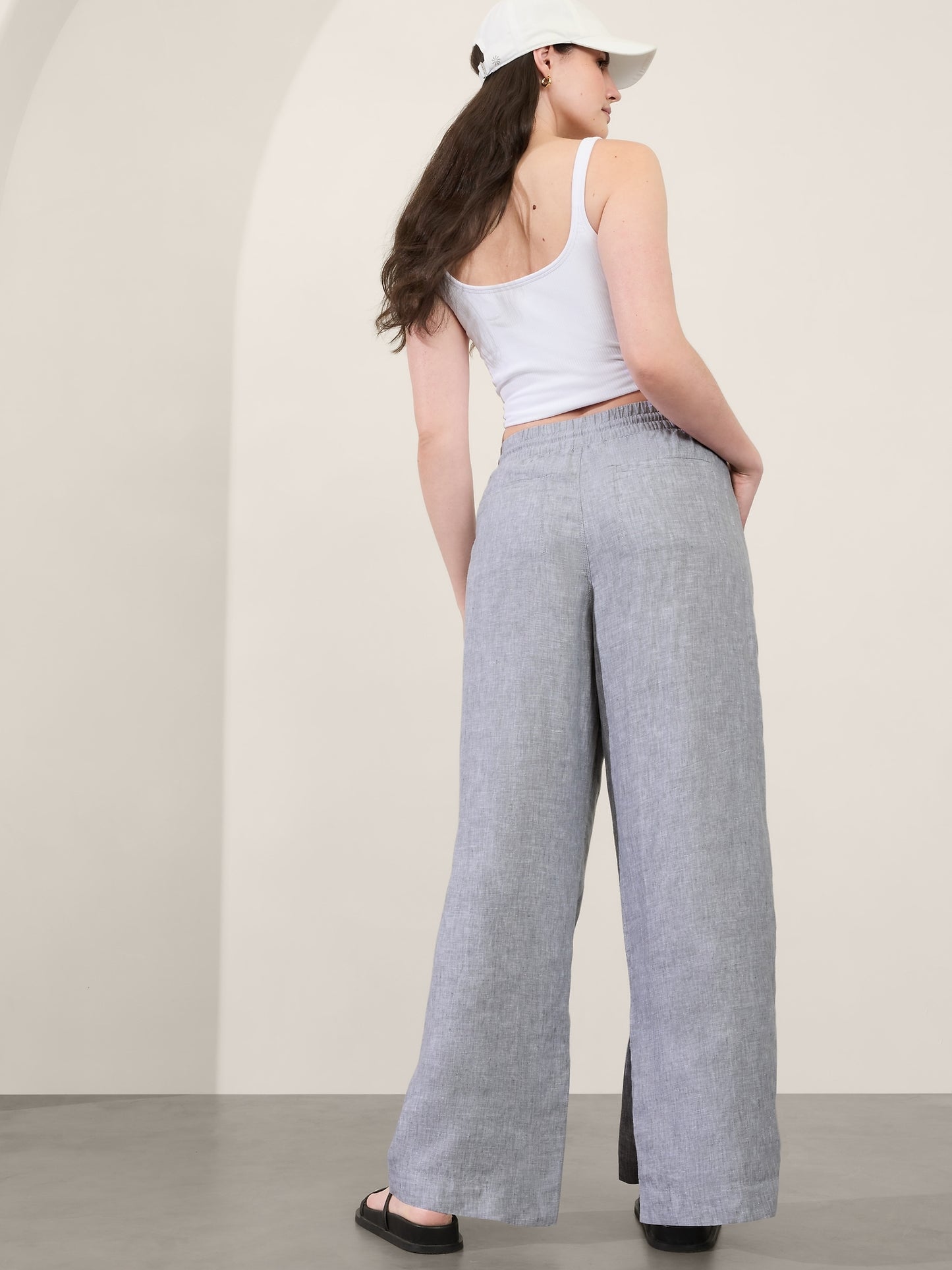 Retreat Linen Mid Rise Wide Leg Pant