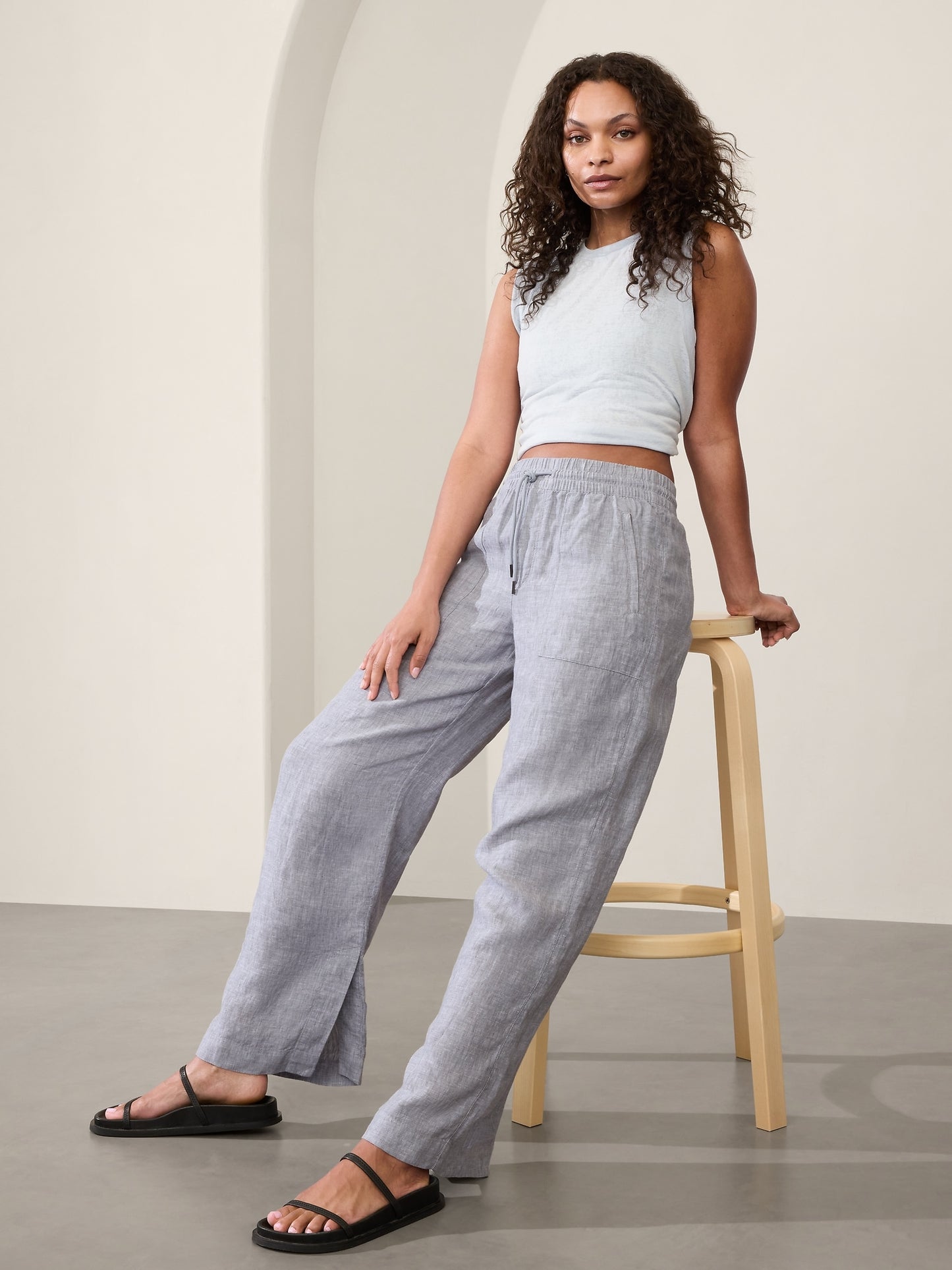 Retreat Linen Mid Rise Wide Leg Pant