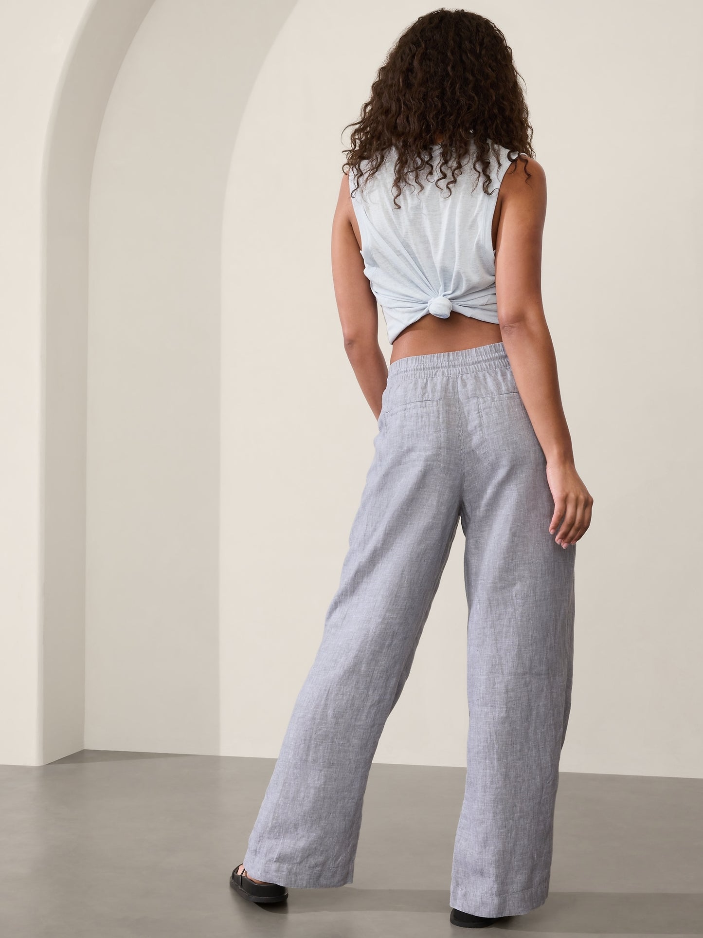 Retreat Linen Mid Rise Wide Leg Pant