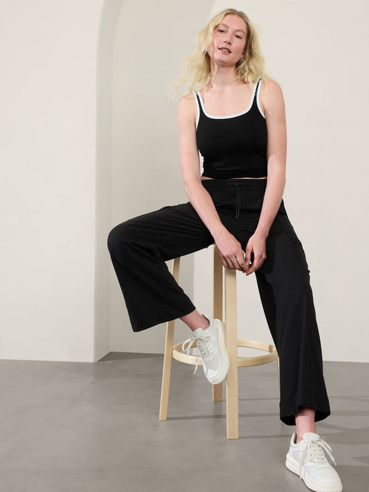 بلوزة رينيو بدون أكمام وبدون درزات وفتحة ياقة مربعة