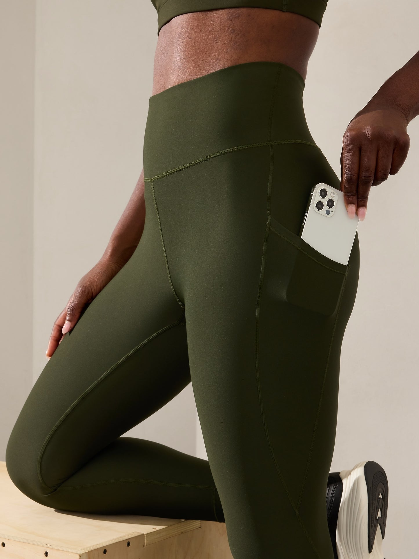 Interval Stash High Rise 7/8 Legging