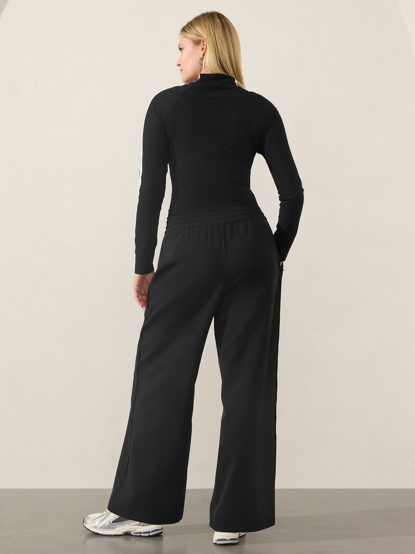 Endeavor High Rise Relaxed Pant