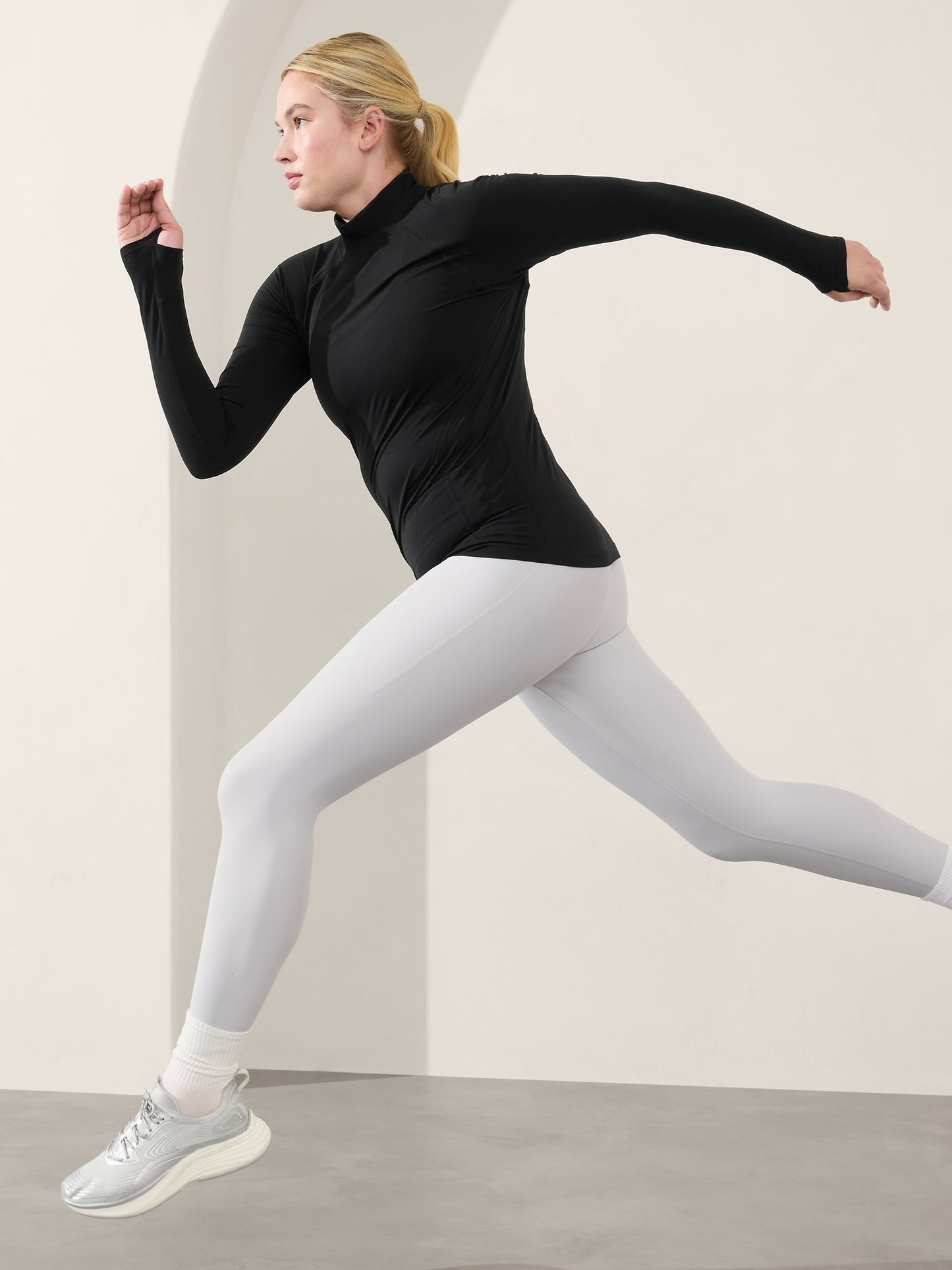 Momentum Seamless Mock Neck Top