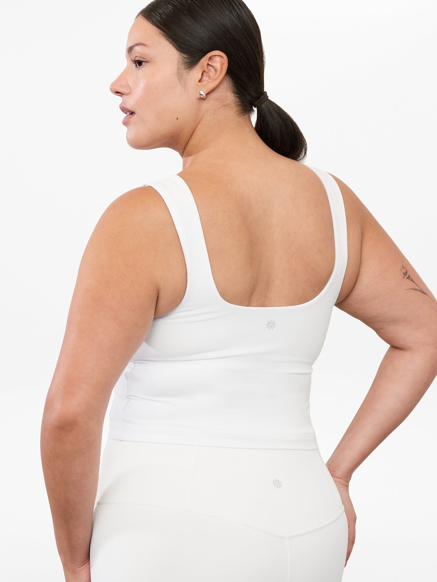 Transcend Square Neck Crop Sports Bra D-DD