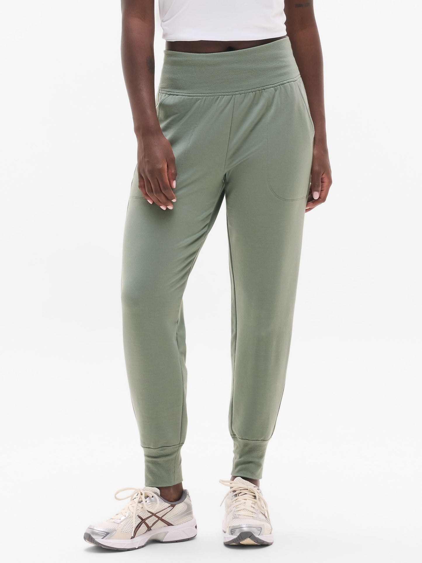 Coaster Luxe High Rise Jogger