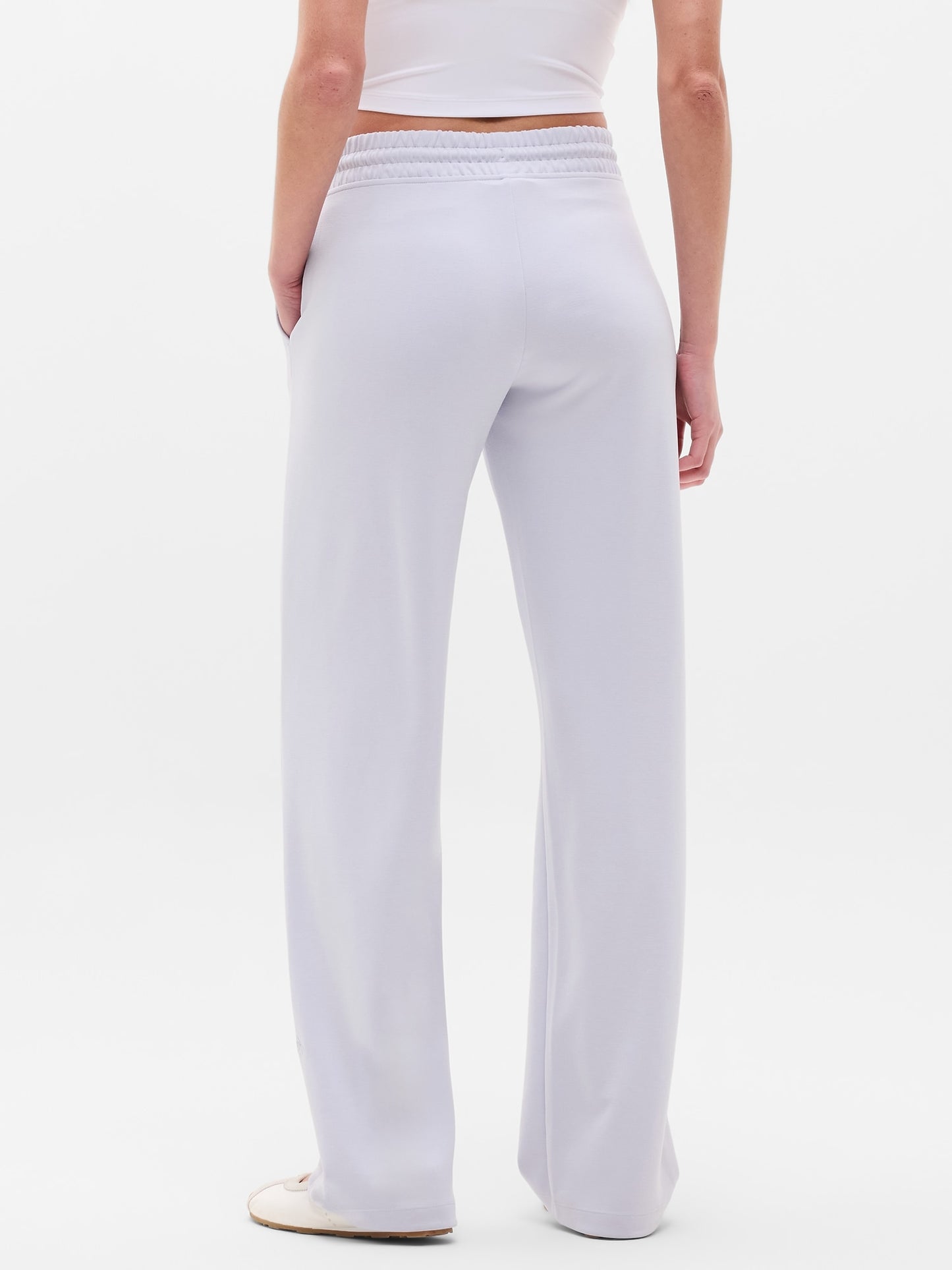 Seasoft Mid Rise Straight Pant