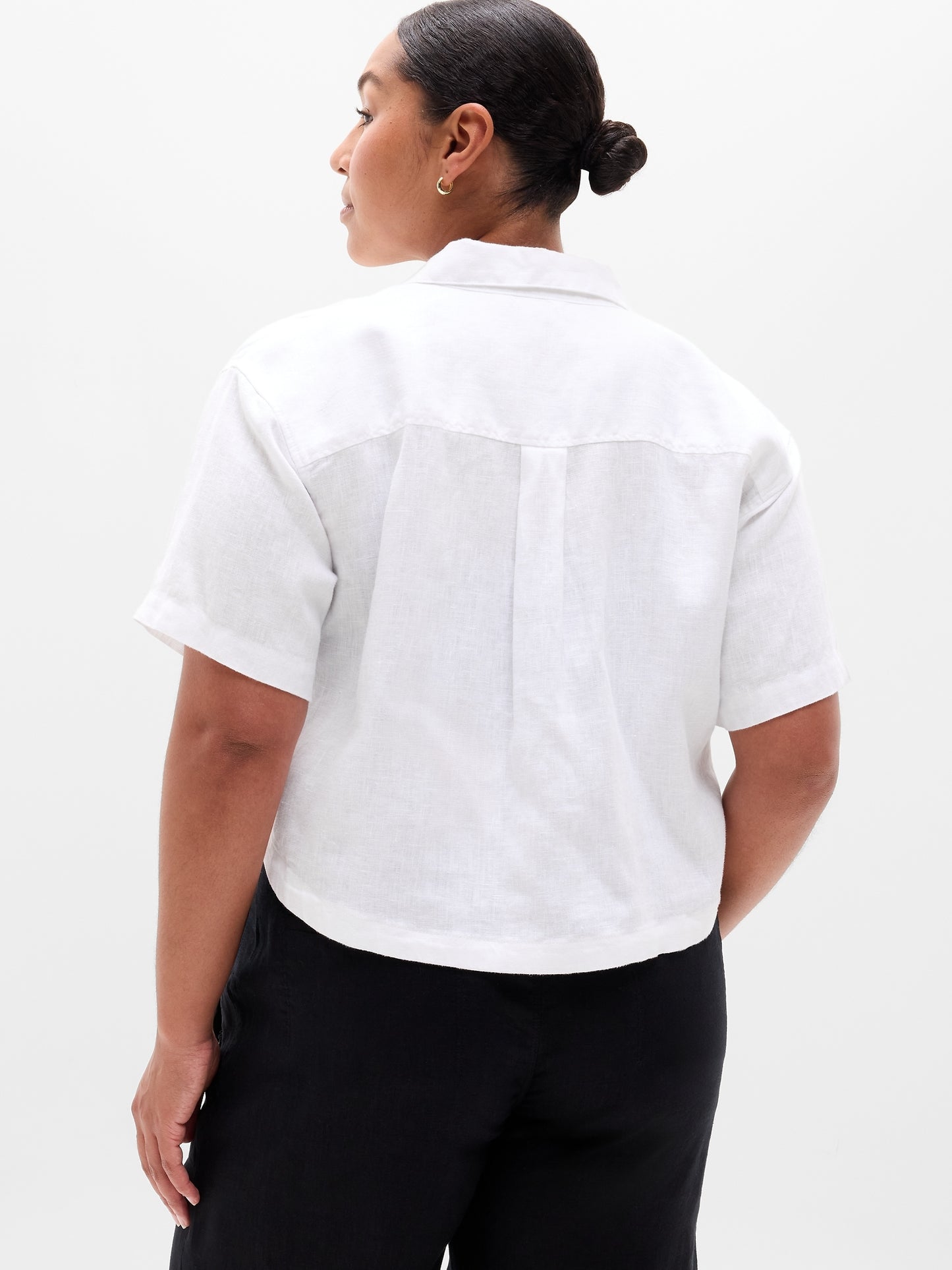 Retreat Linen Short Sleeve Shirt