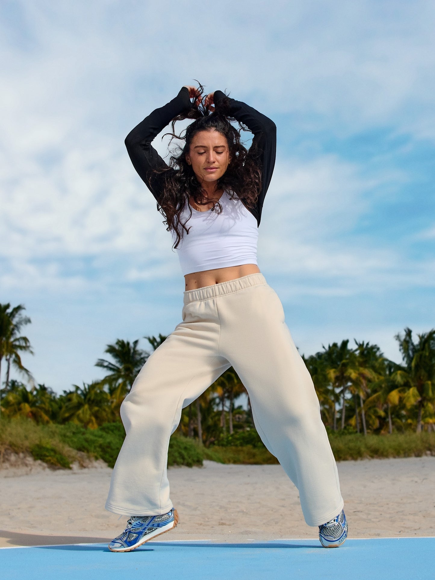 Form Knit Mid Rise Straight Pant