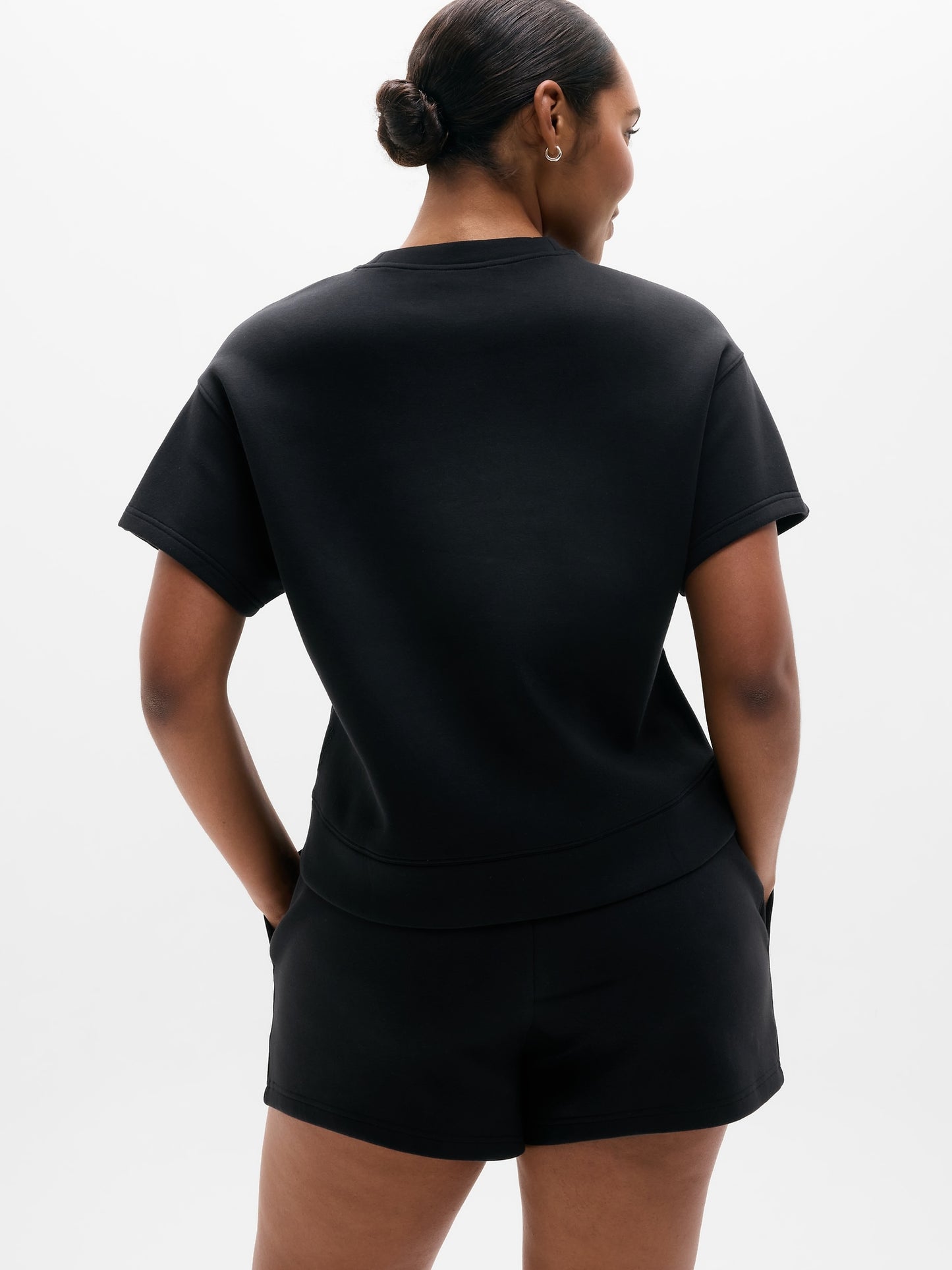 Form Knit Sweatshirt Tee