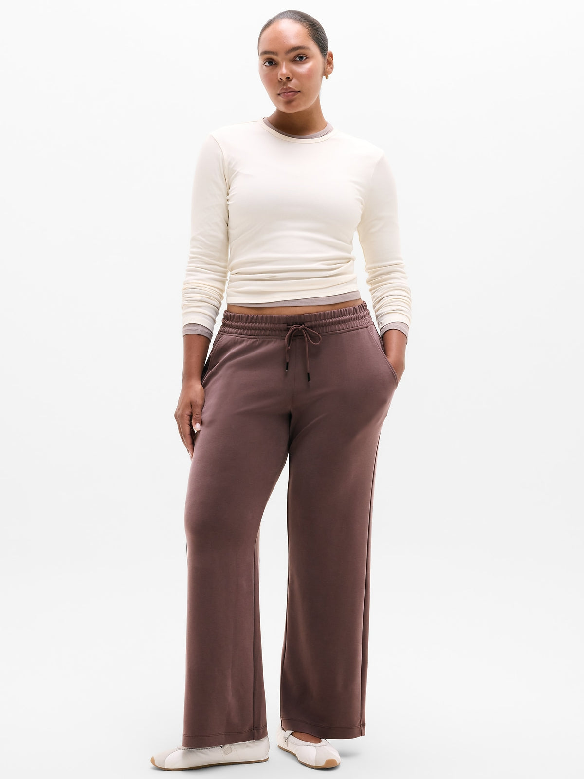 Seasoft Mid Rise Straight Pant