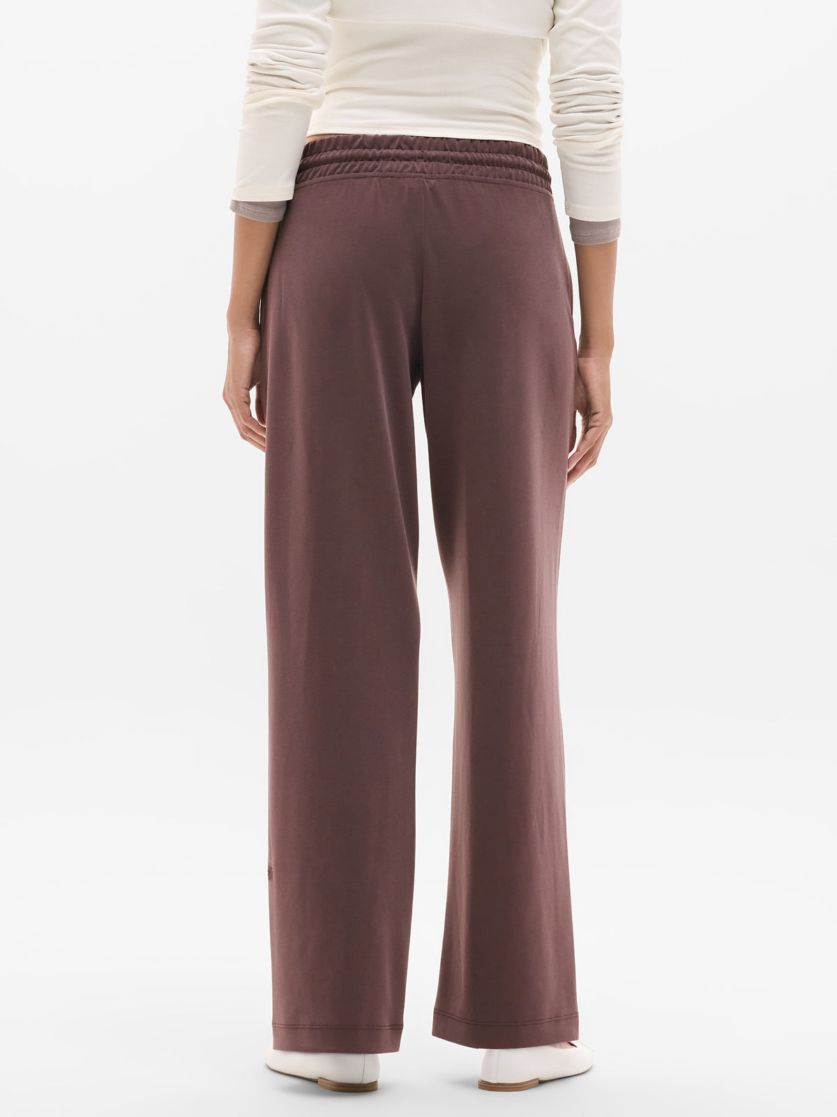 Seasoft Mid Rise Straight Pant
