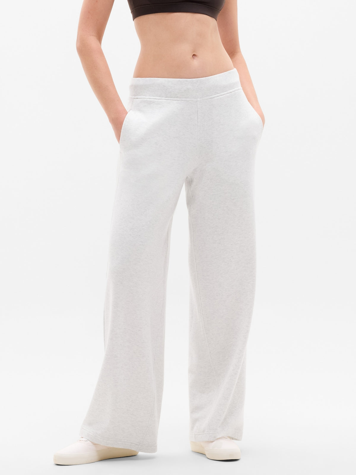Coaster Luxe Straight Leg Pant