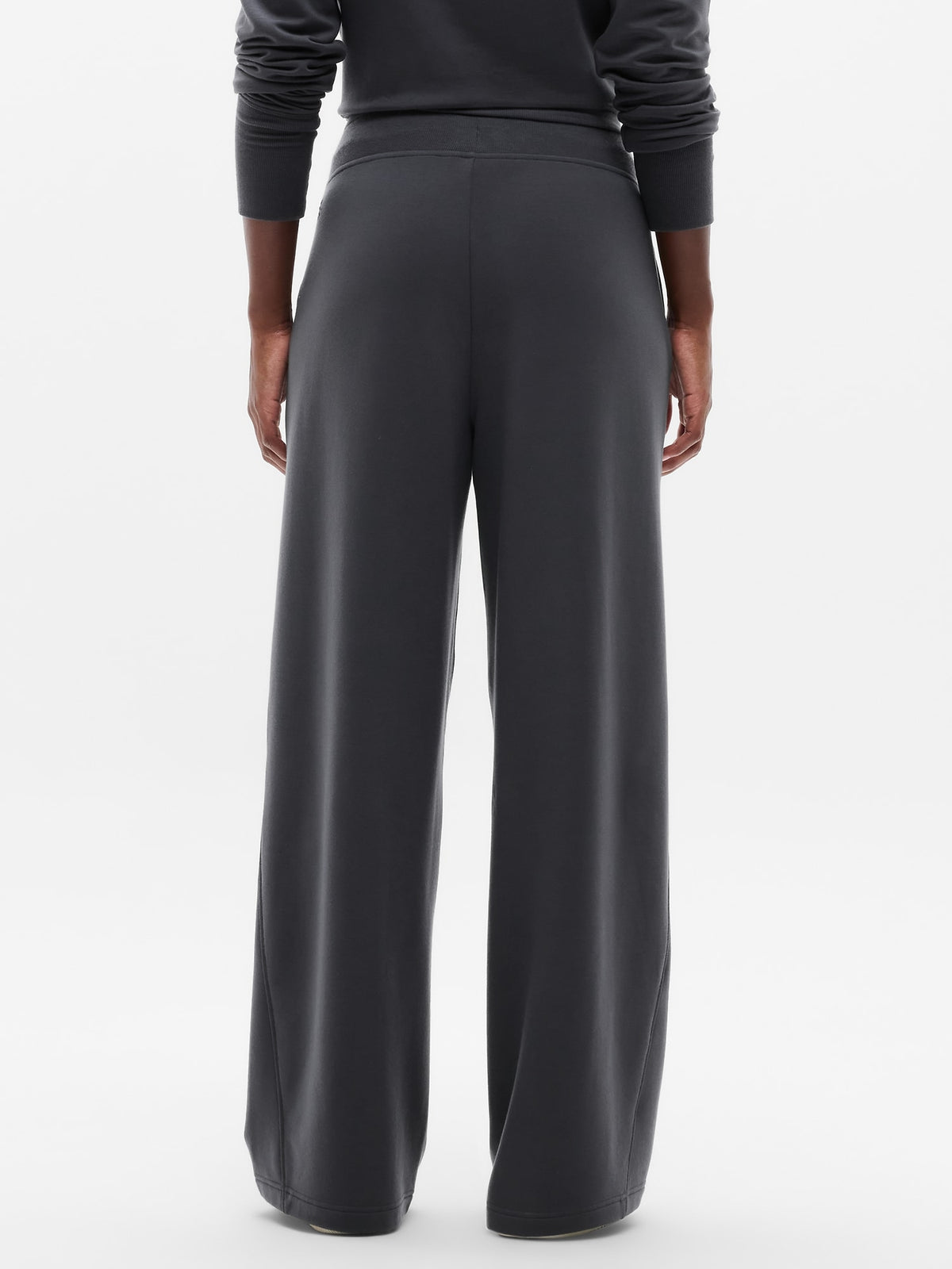 Coaster Luxe Straight Leg Pant