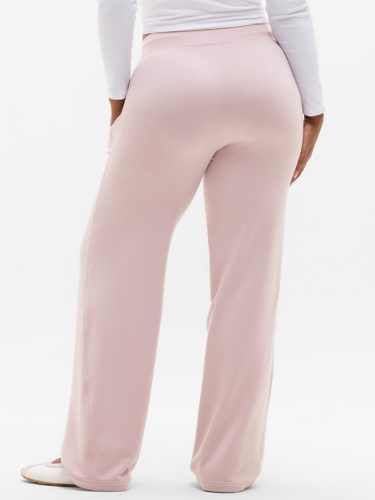 Coaster Luxe Straight Leg Pant